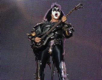 Kiss’s Gene Simmons Stands Up for Israel and Arab Democracy Movements
