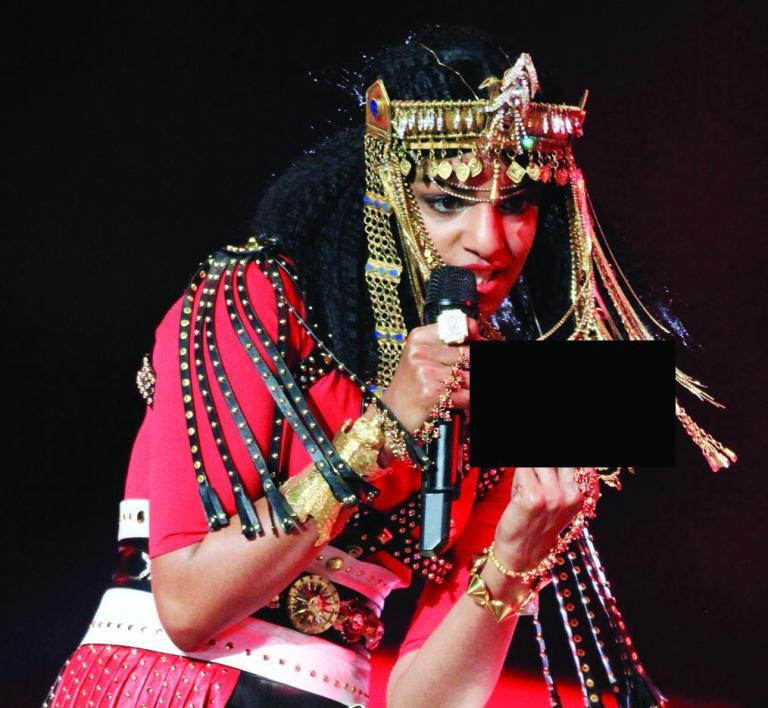 NFL, NBC apologize for M.I.A. flip-off