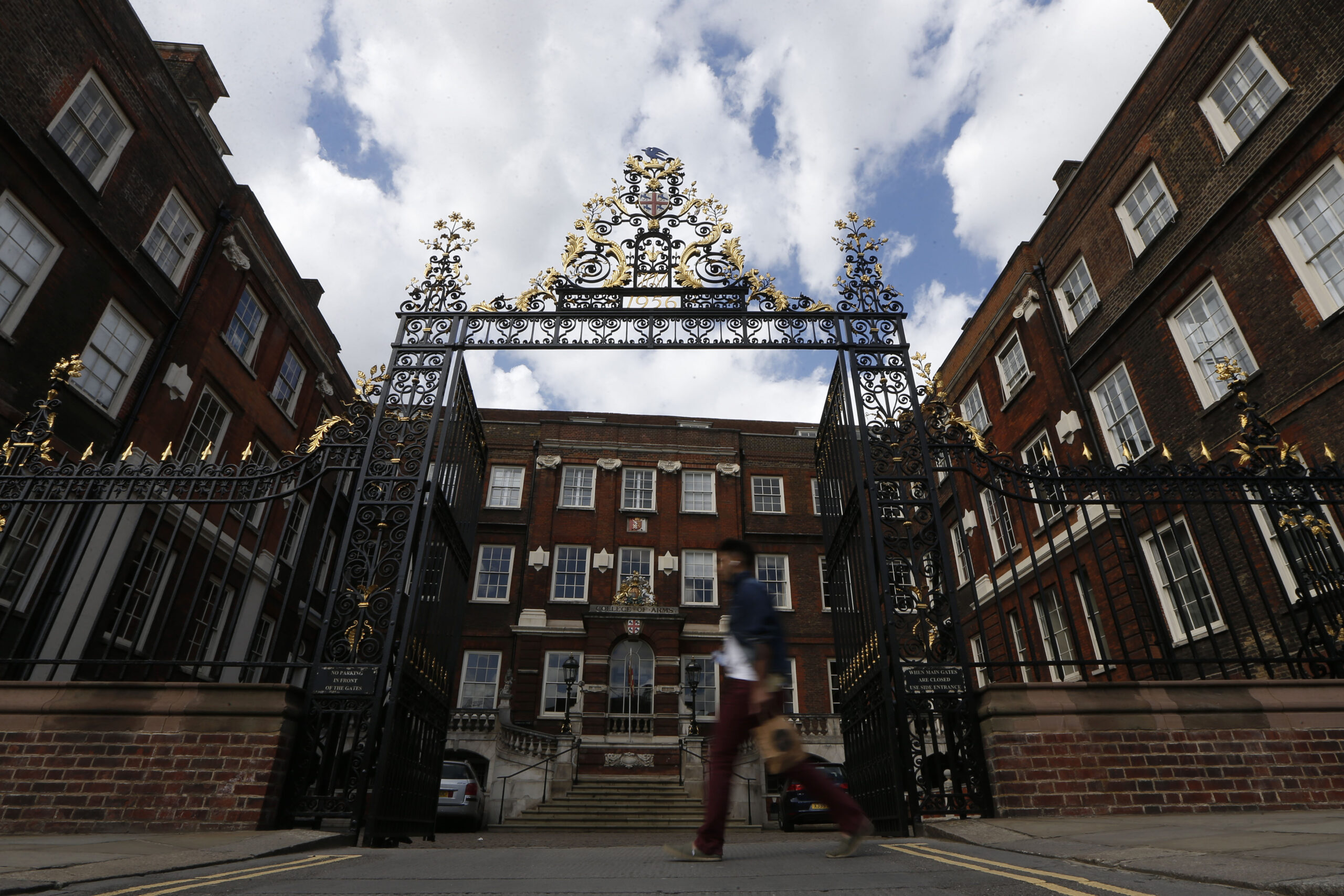 UK gay couples get right to combine coats of arms