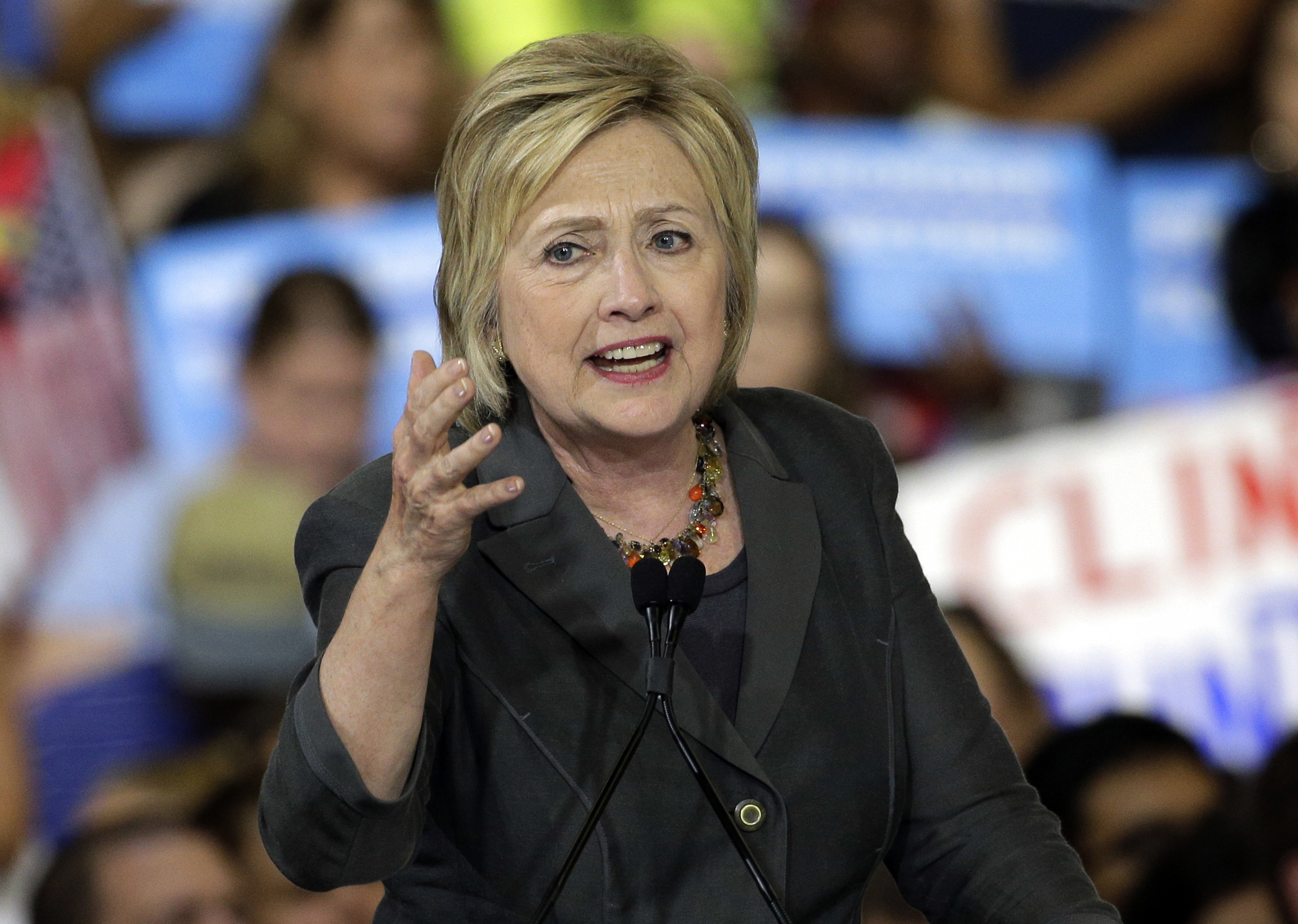 WSJ/NBC Poll: Clinton up by 5, but Trump takes independents