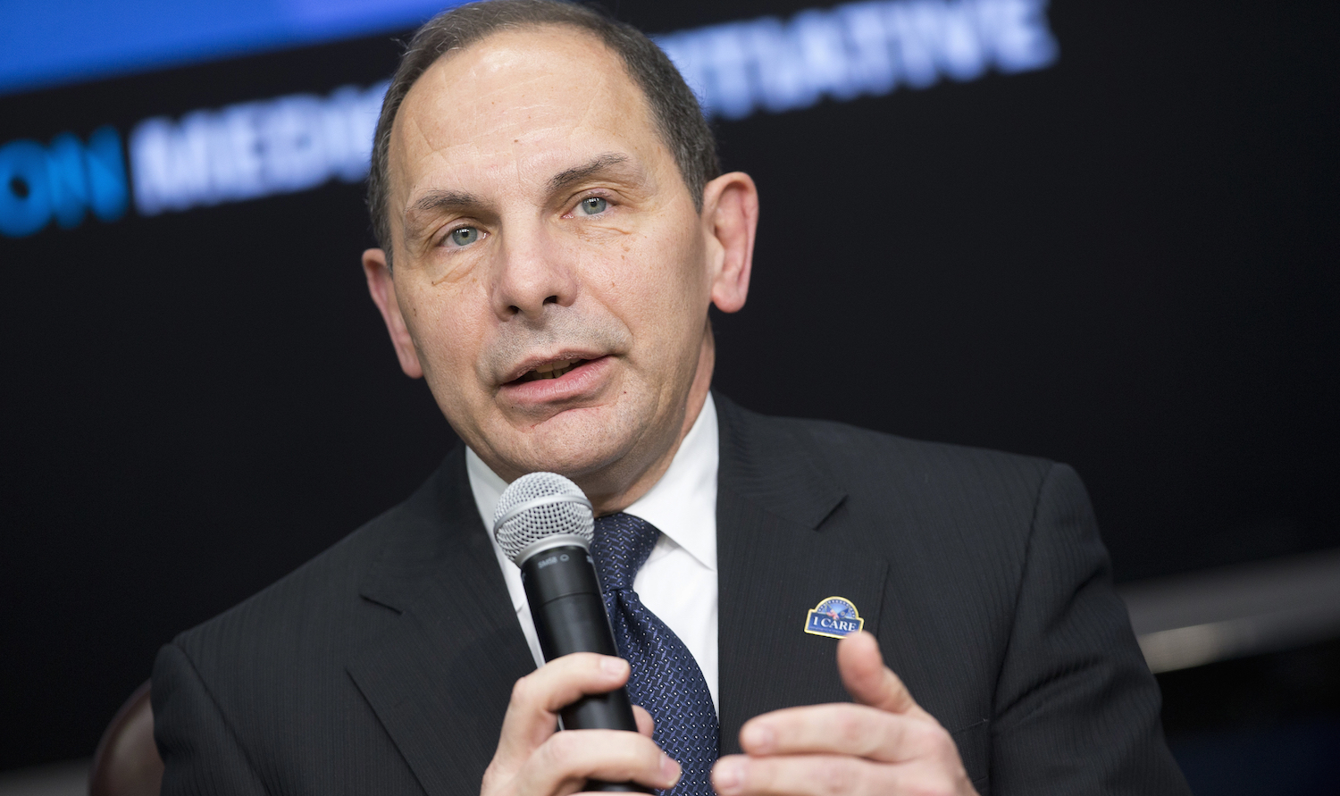VA secretary paints rosy picture of agency in final report