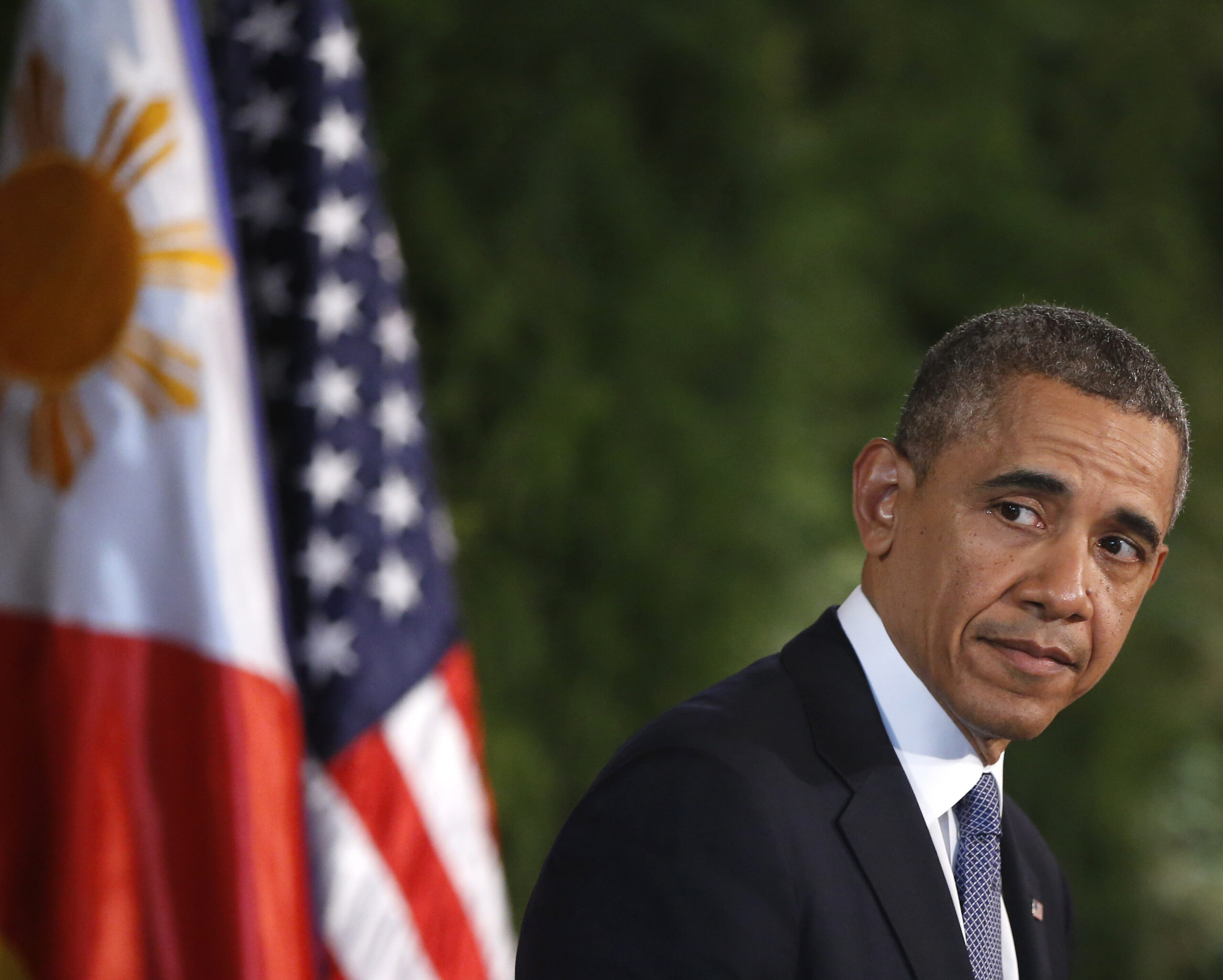 US, EU hit Russia with new sanctions over Ukraine