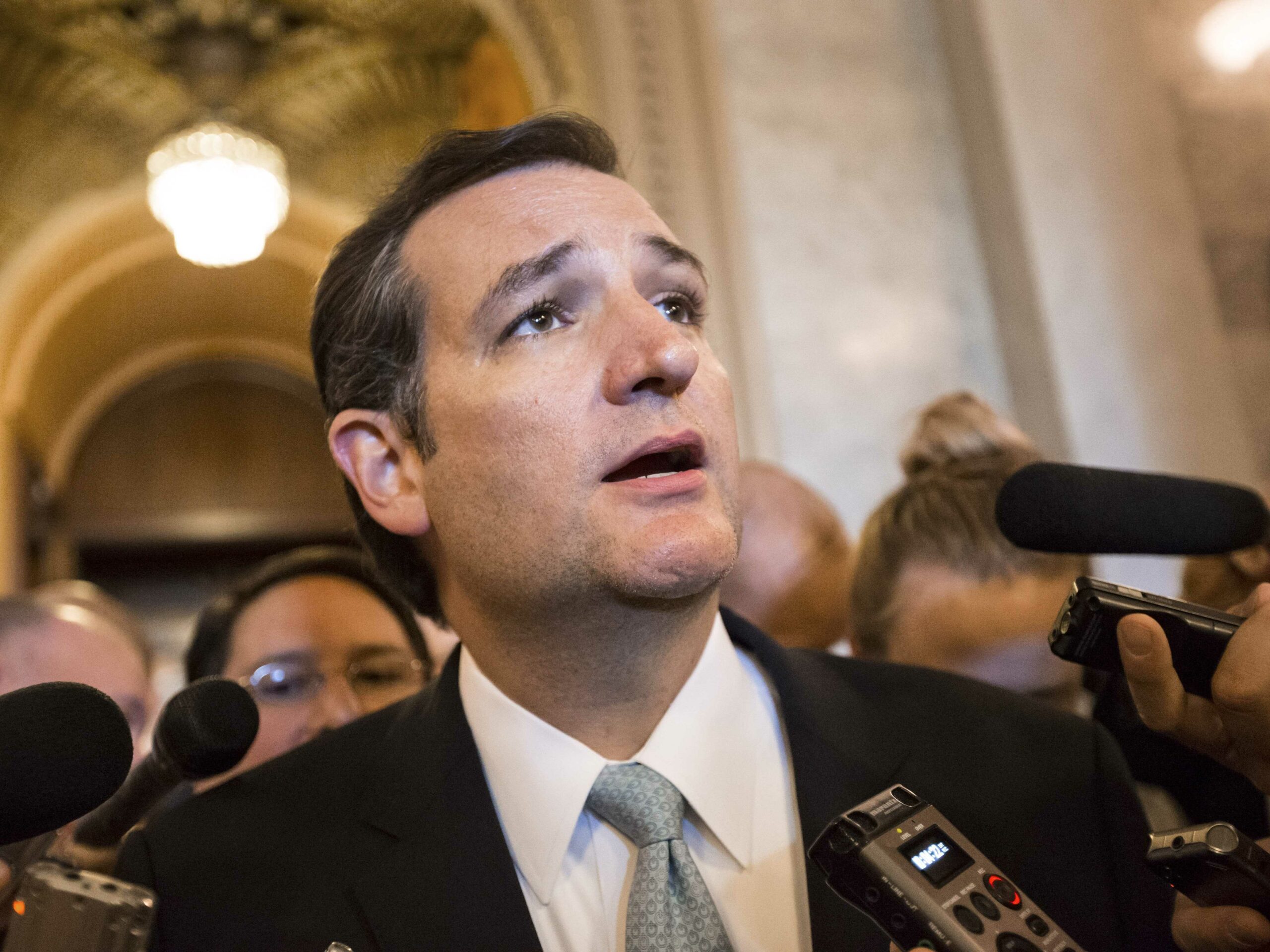 Ted Cruz raps Virginia’s Mark Warner, calls Ed Gillespie ‘friend’