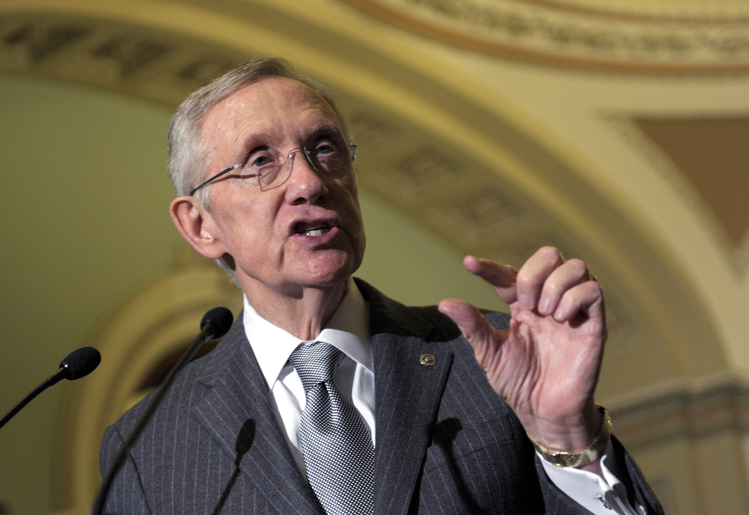 Obama Social Security offer at odds with top Dems