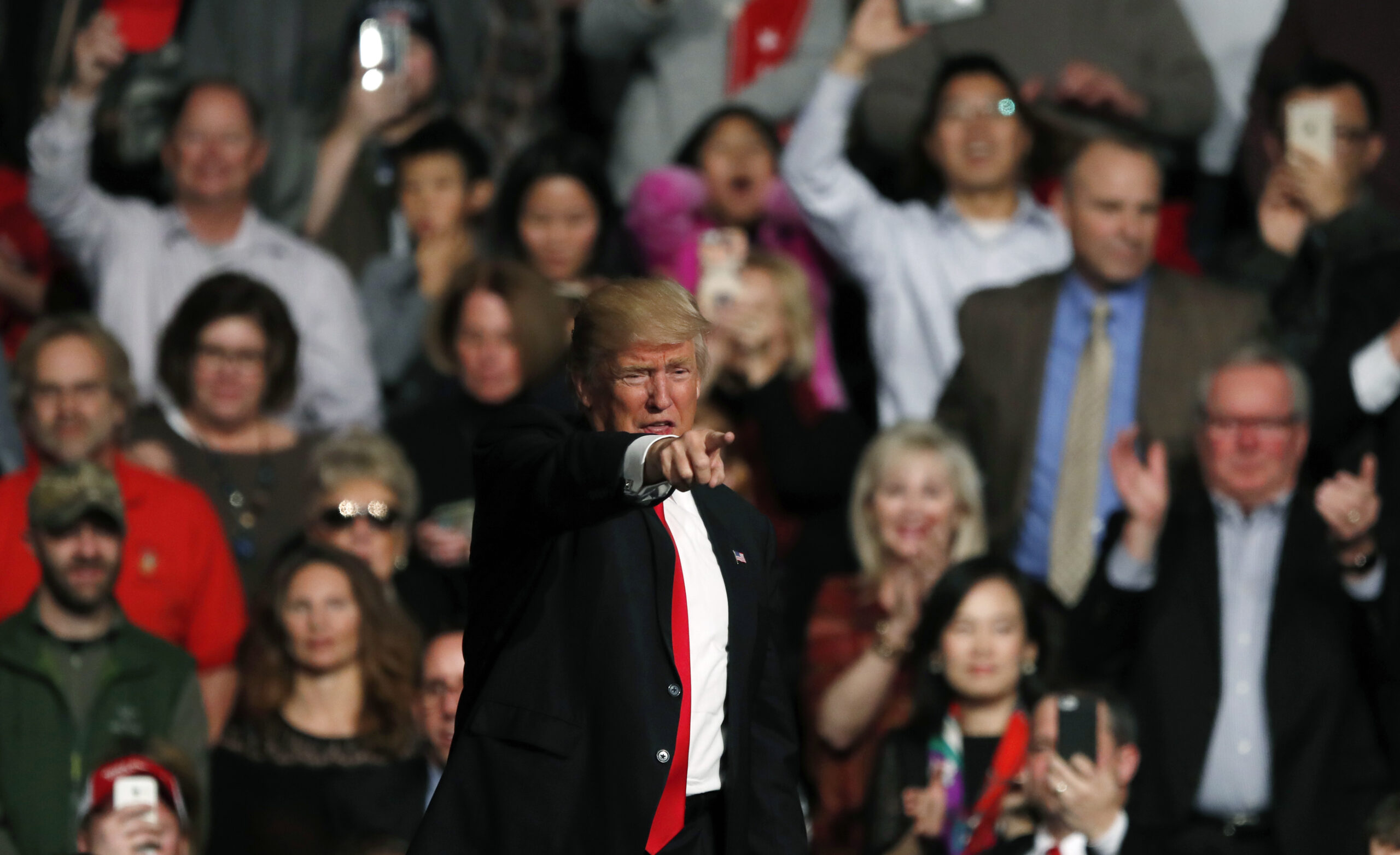 Consumer confidence surges on promise of Trump policies