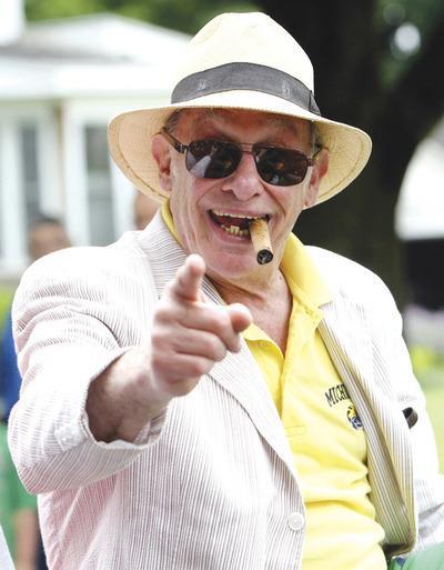 Mike Groll/AP
Longtime journalist and boxing historian Bert Sugar died of cardiac arrest Sunday at the age of 75.