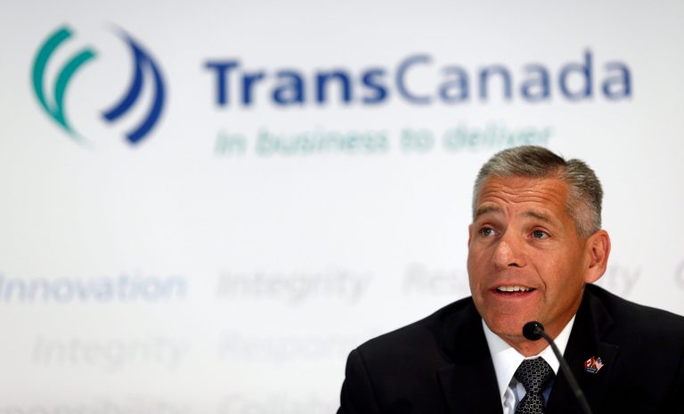 Canadian pipeline rivals Enbridge and TransCanada are earmarking billions for new pipelines to capture a larger slice of North America's crude oil market. (AP/Jeff McIntosh)