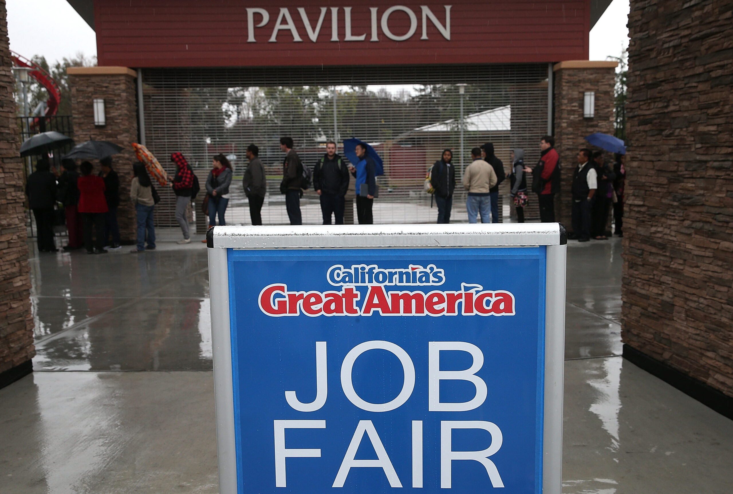 Job openings at highest levels since 2001, but hiring still flat