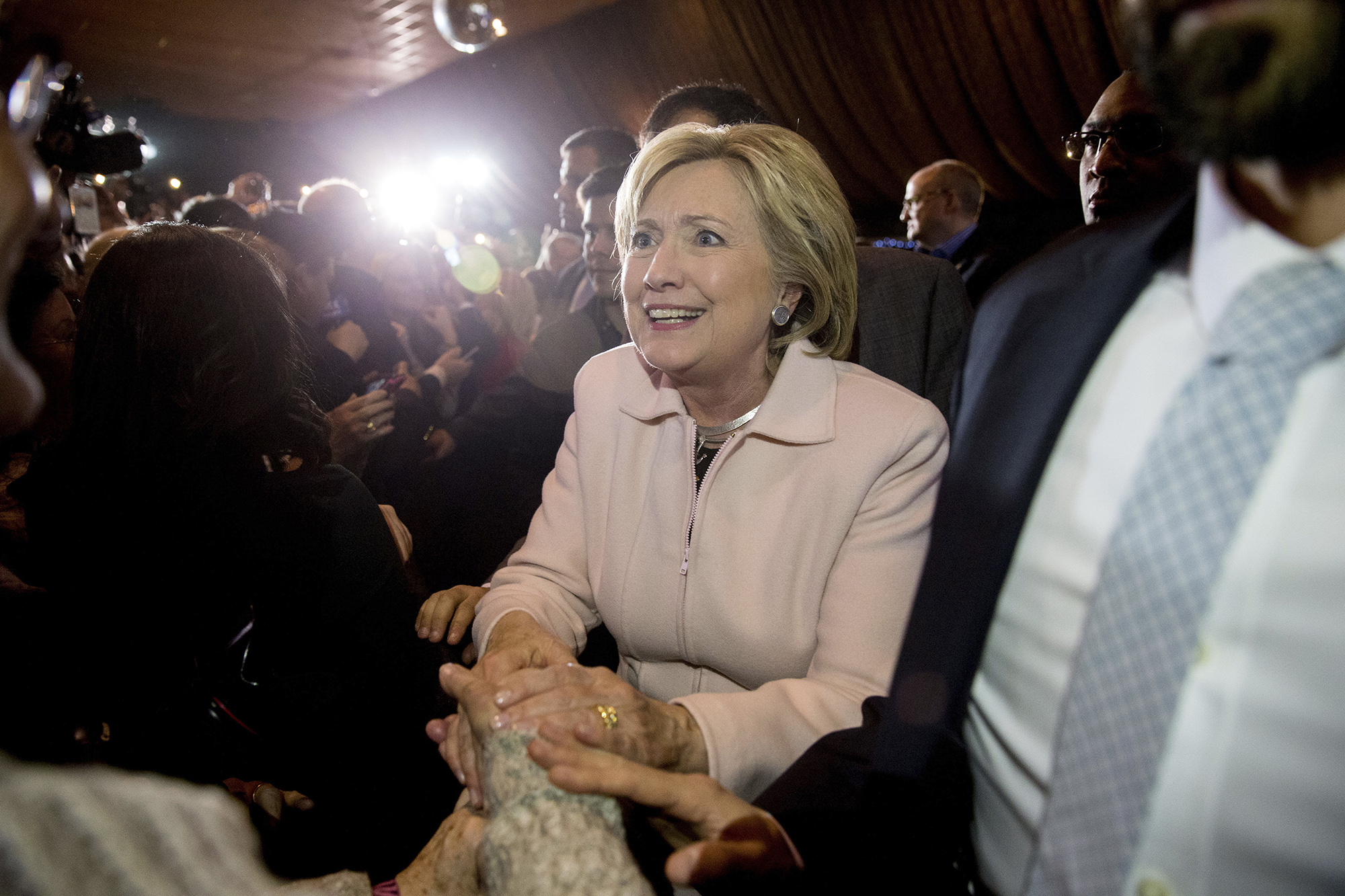 Clinton wins endorsements from 28 black ministers