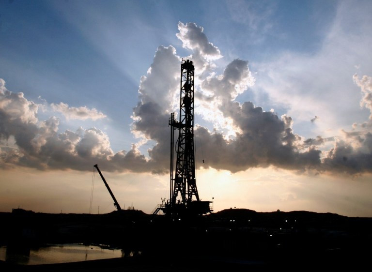 The Energy Department's independent analysis arm forecasts that oil production in 2016 will average 8.6 million barrels a day, before sinking to 8.0 million in 2017. (AP Photo)