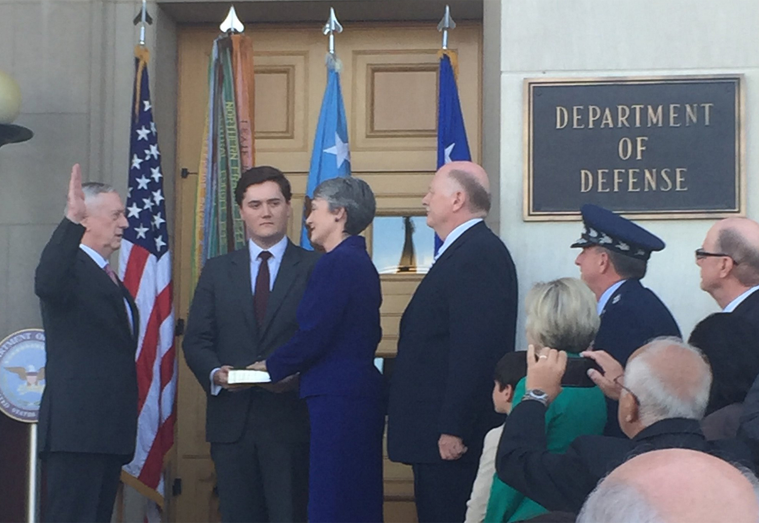 Heather Wilson sworn in as Air Force secretary during emotional ceremony