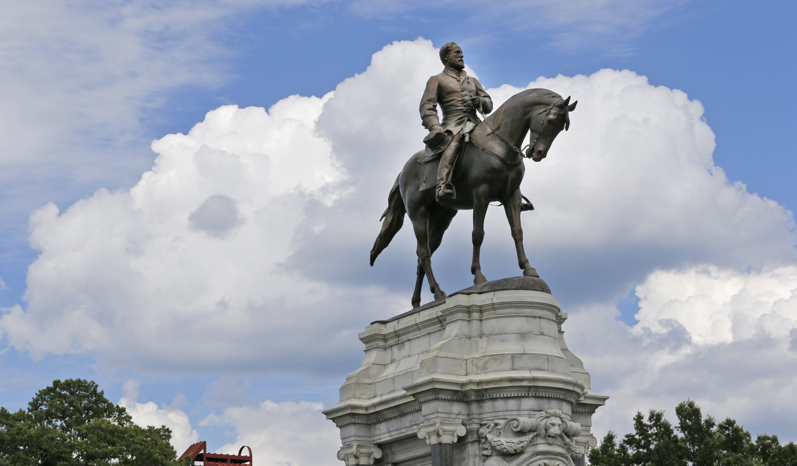 ‘Priceless work of art’: Richmond property owners file lawsuit against removal of Robert E. Lee monument