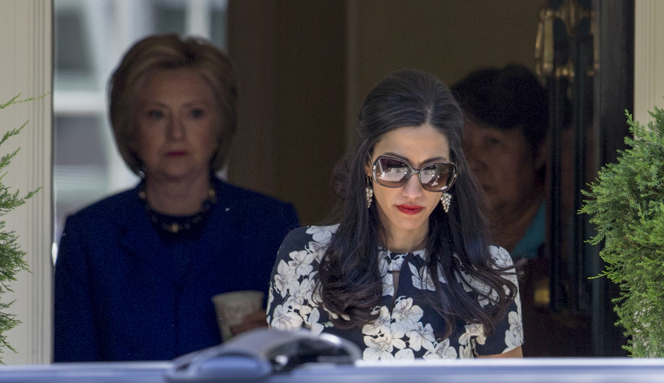 Hillary Clinton’s book reveals Huma Abedin’s emotional reaction to Anthony Weiner texts