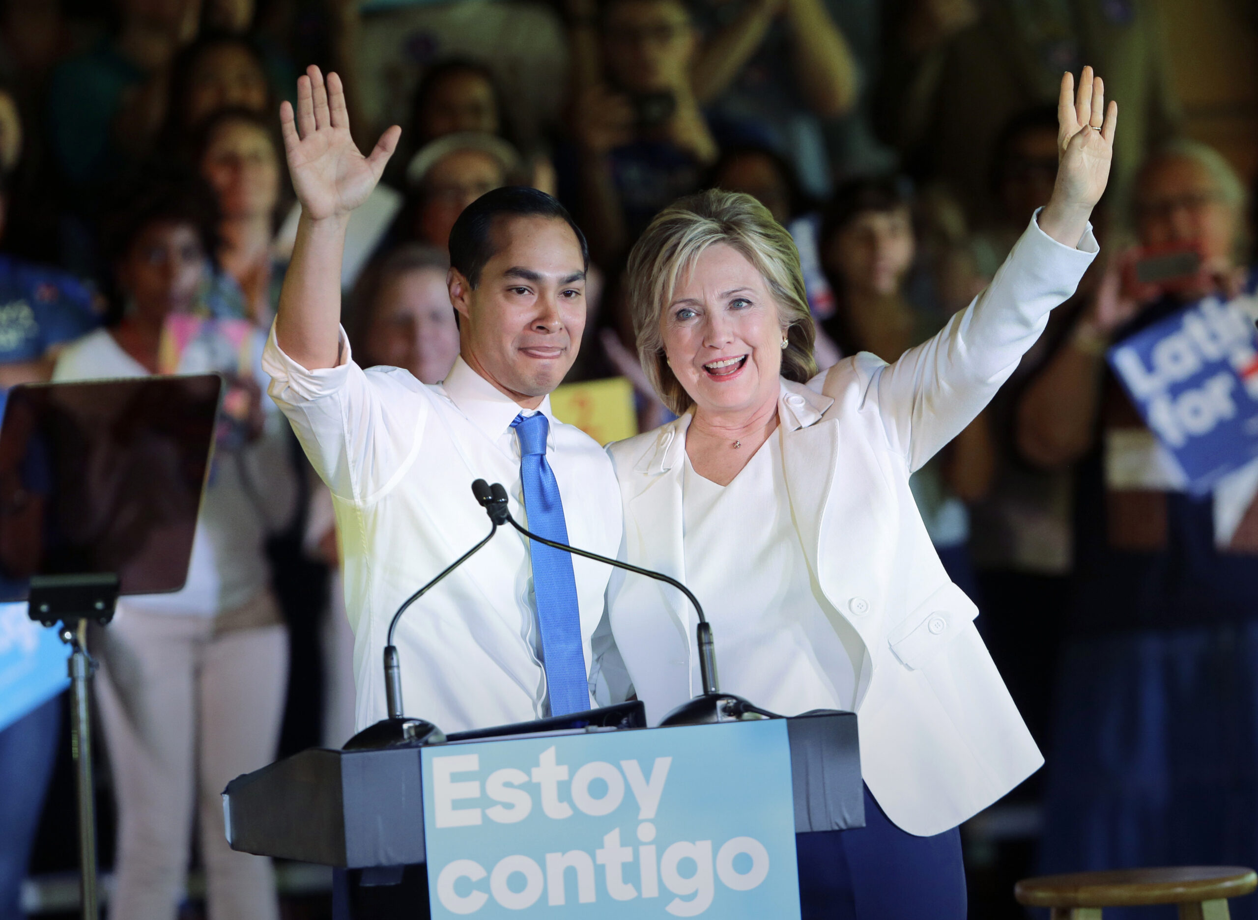 Castro endorses Clinton