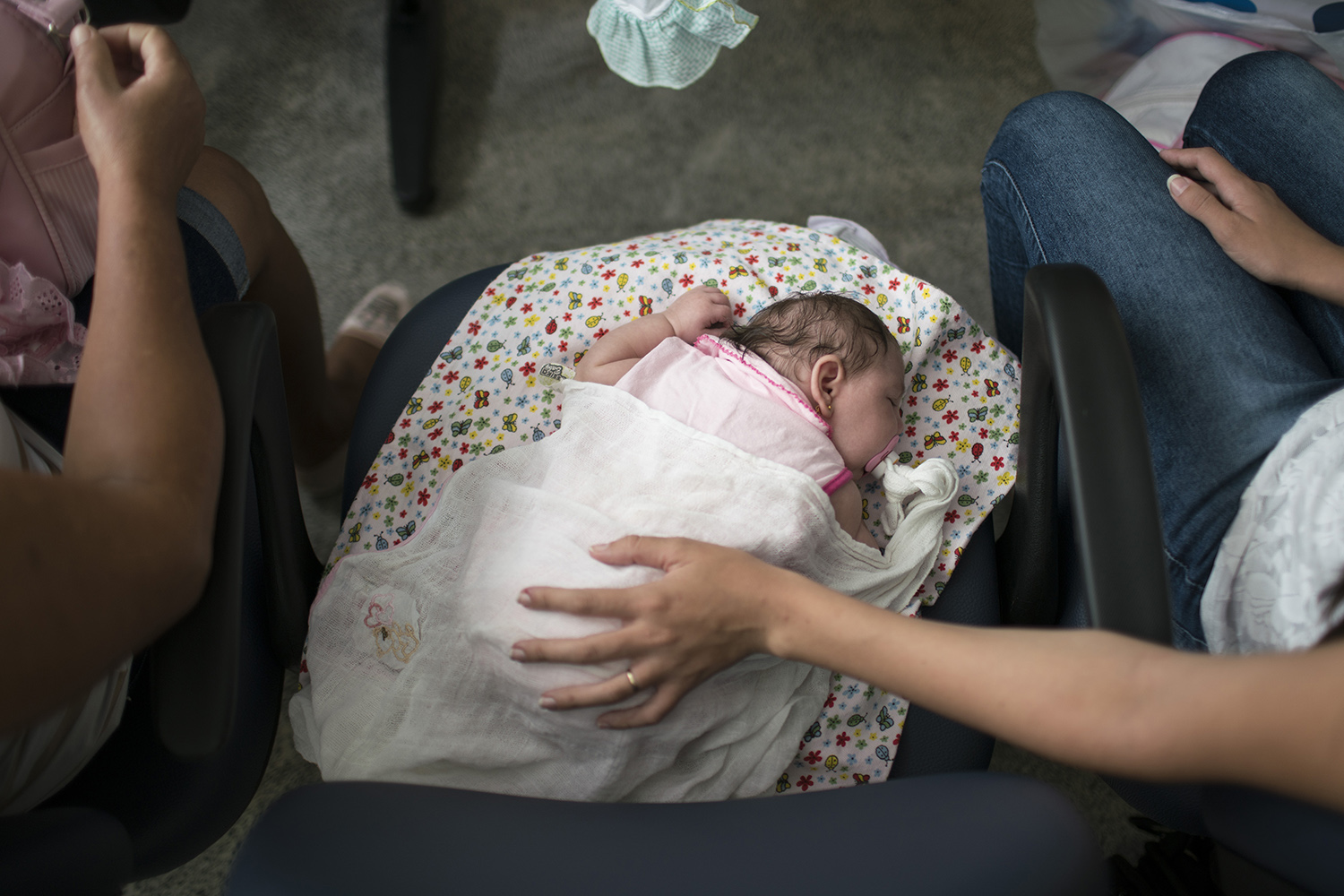 Birth defects found in 6 Zika pregnancies