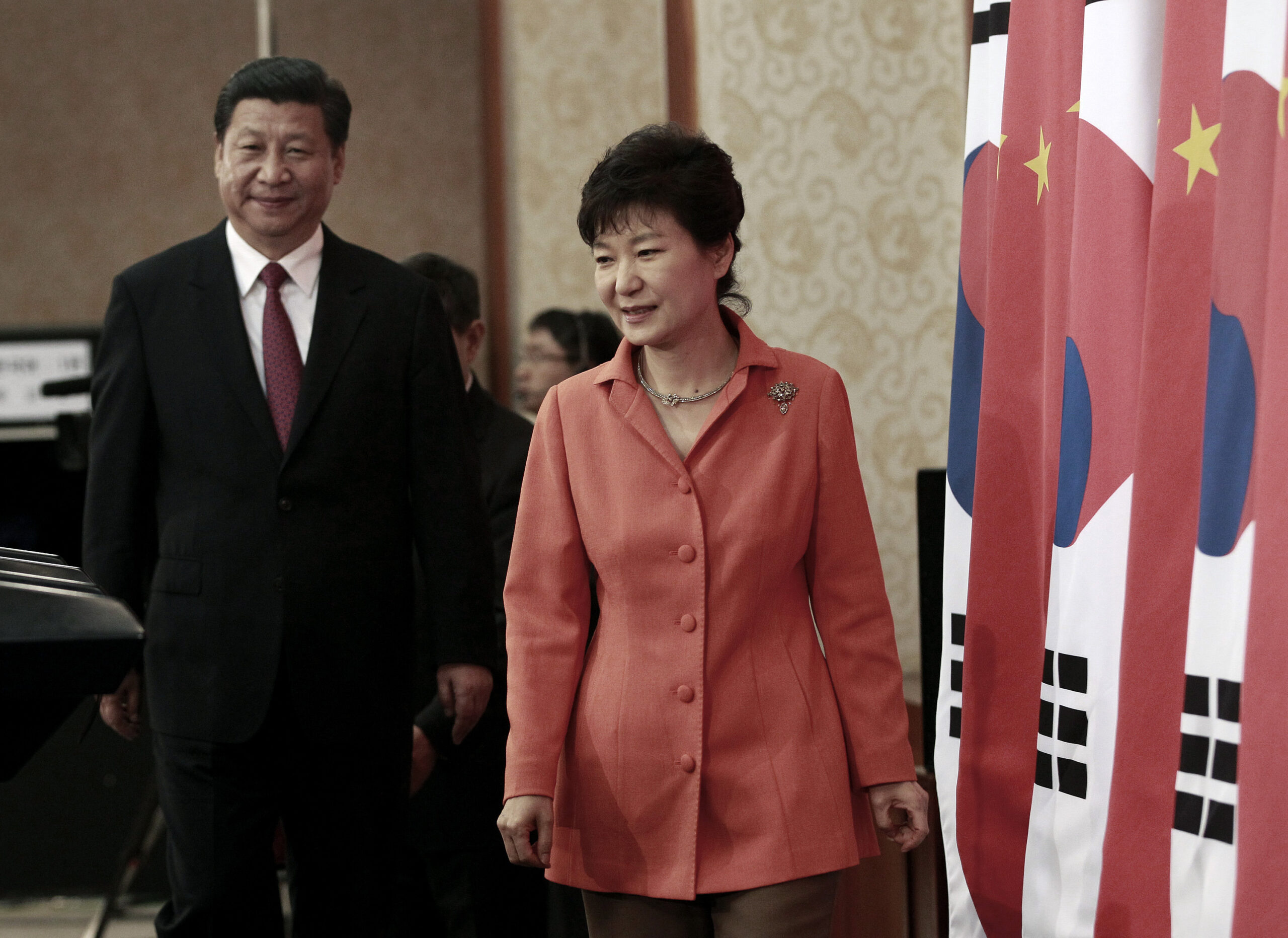 China leader snubs North Korea in visit to Seoul