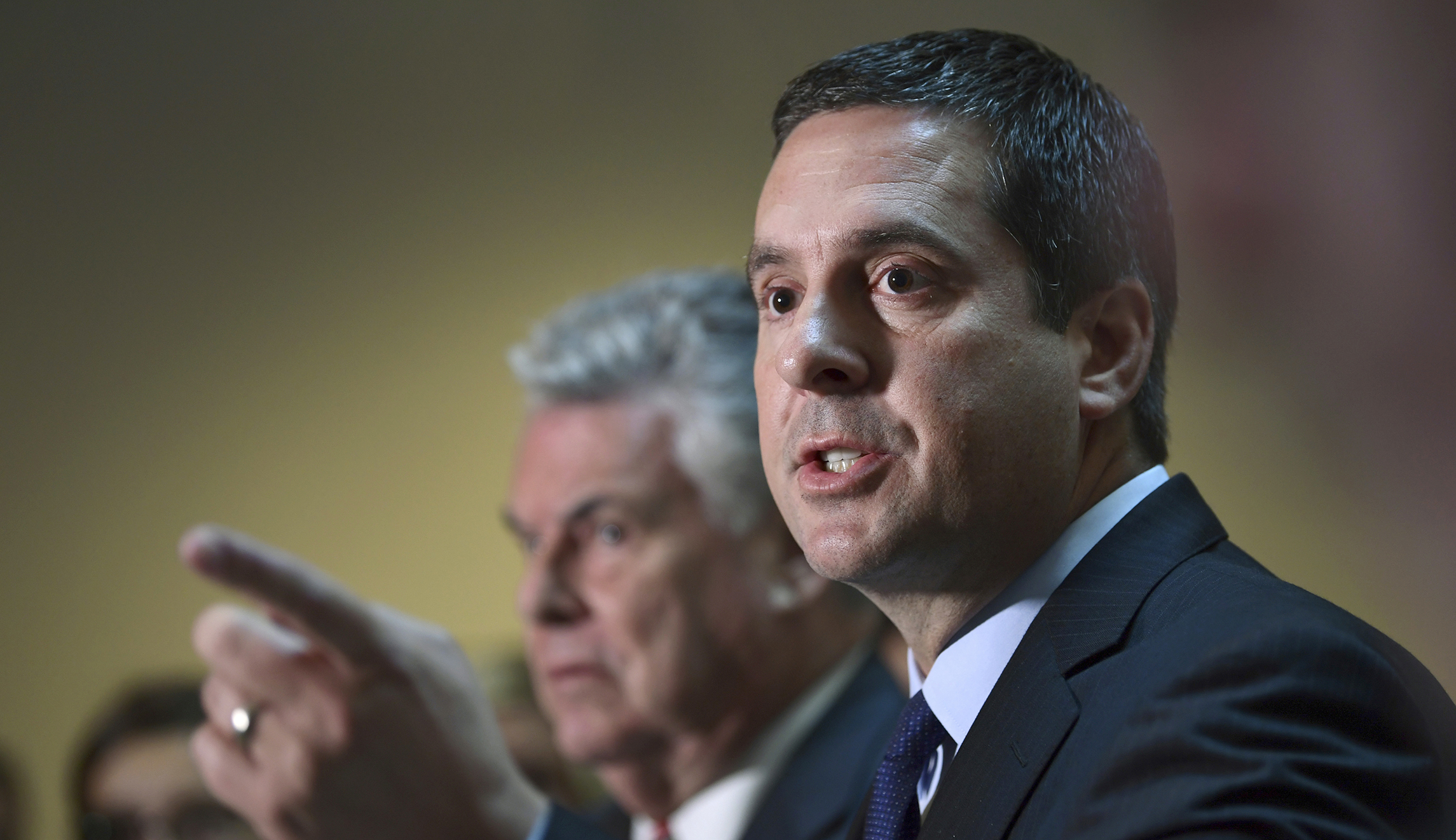 House Intelligence Committee votes to release controversial GOP surveillance memo