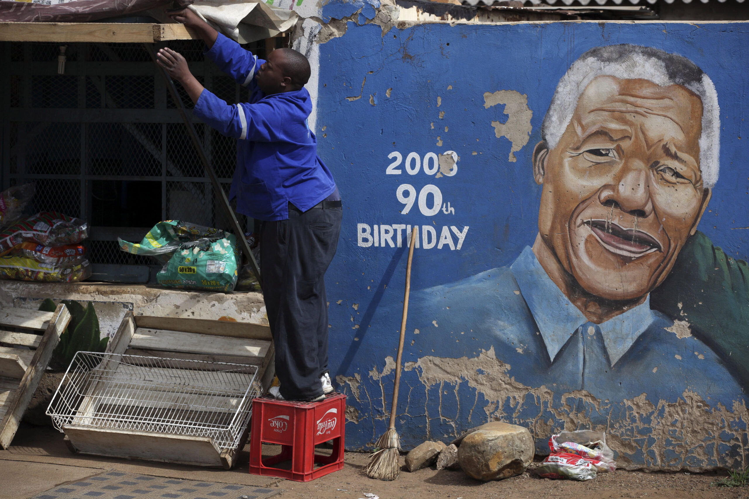 South Africa at crossroads as Mandela hospitalized