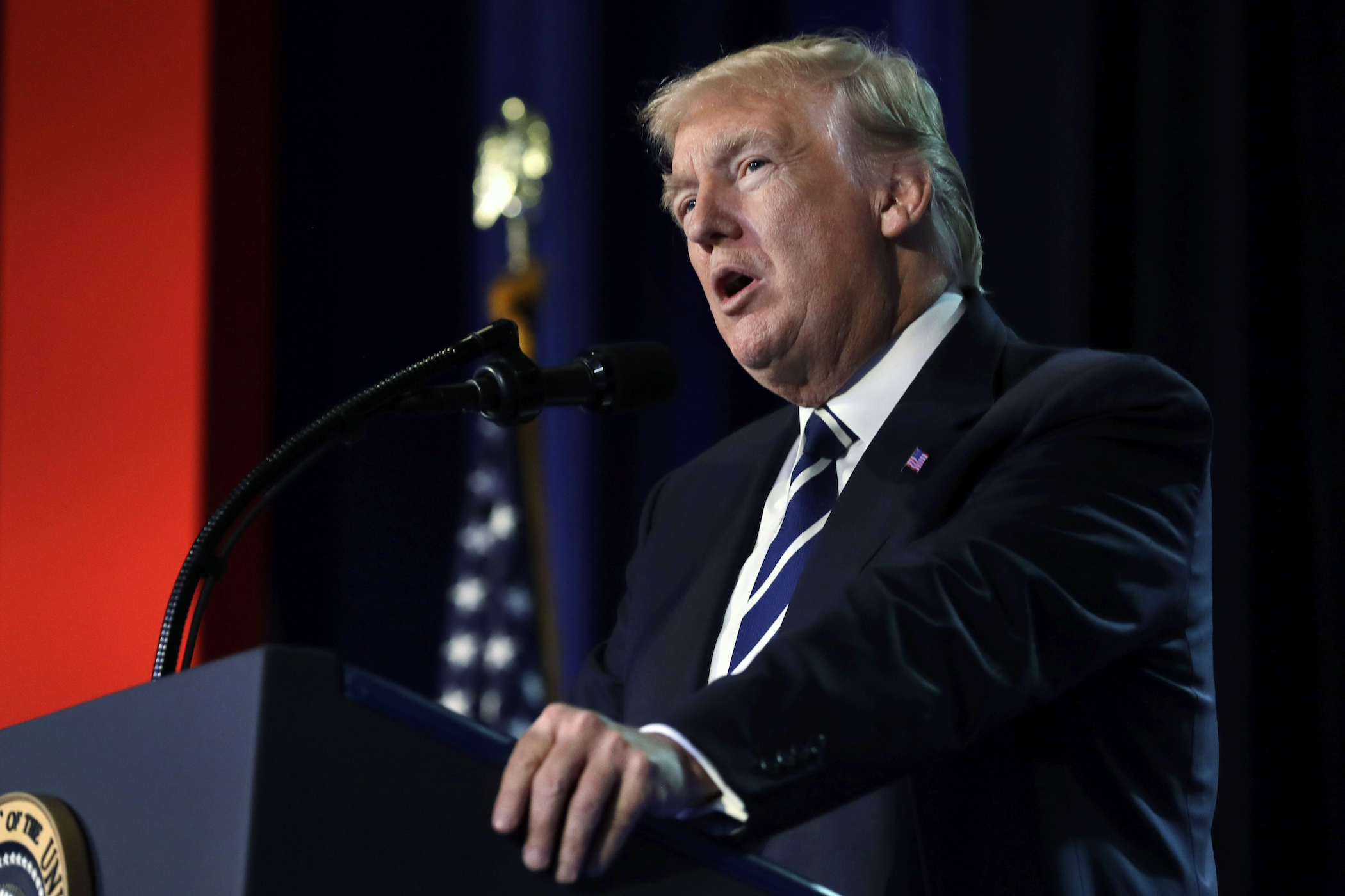 Trump claims ‘complete vindication,’ says ‘WOW’ on Comey’s leak admission