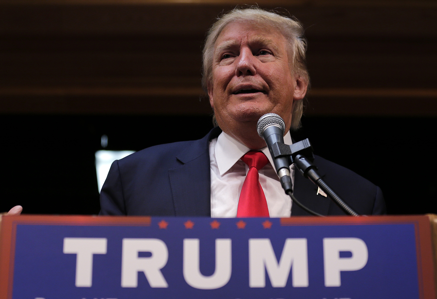 Media reject Trump’s birther switch after media asked for it