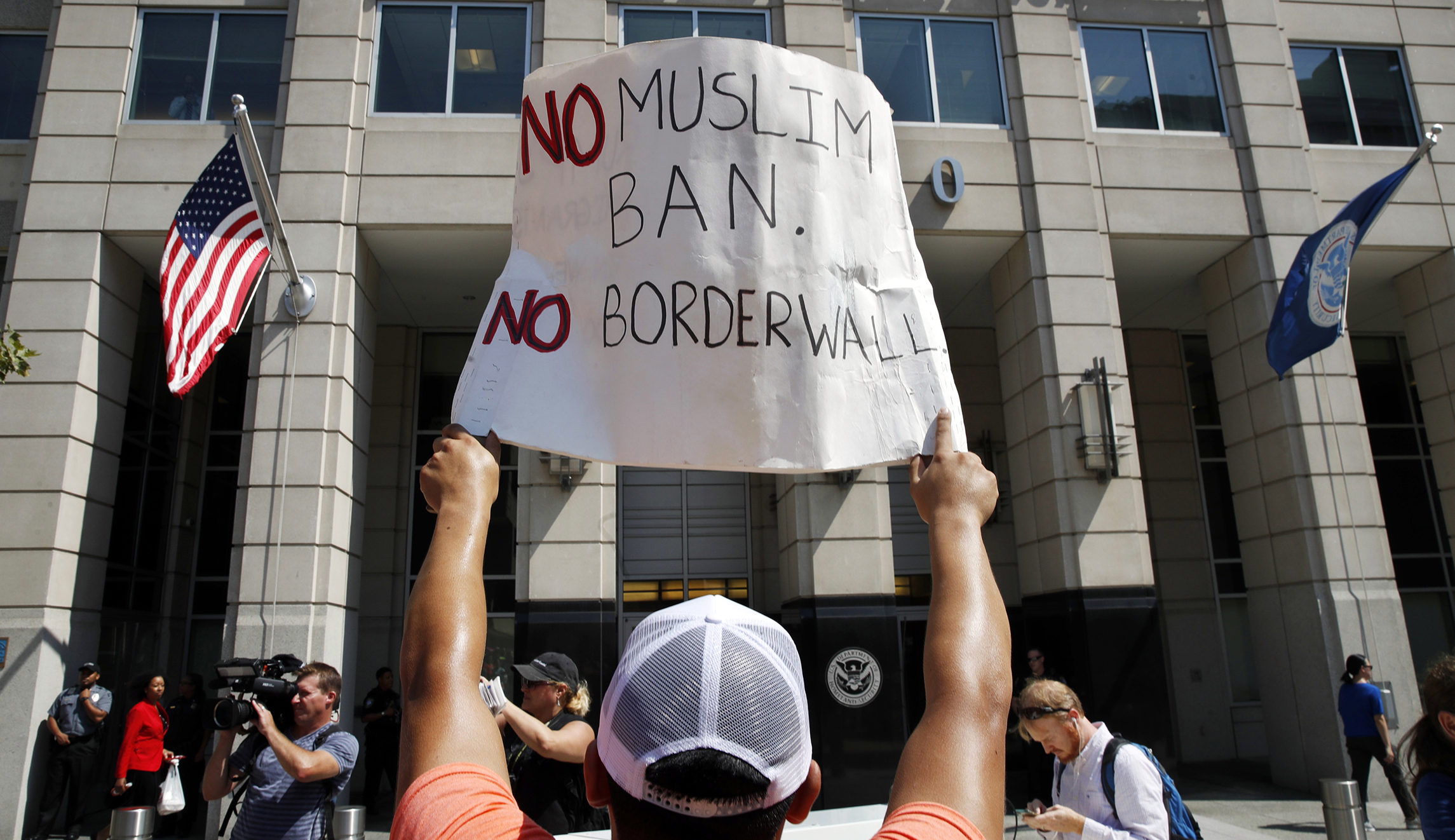 Former national security officials tell Supreme Court: Trump travel ban ‘does not appear to reflect sound national security judgment at all’