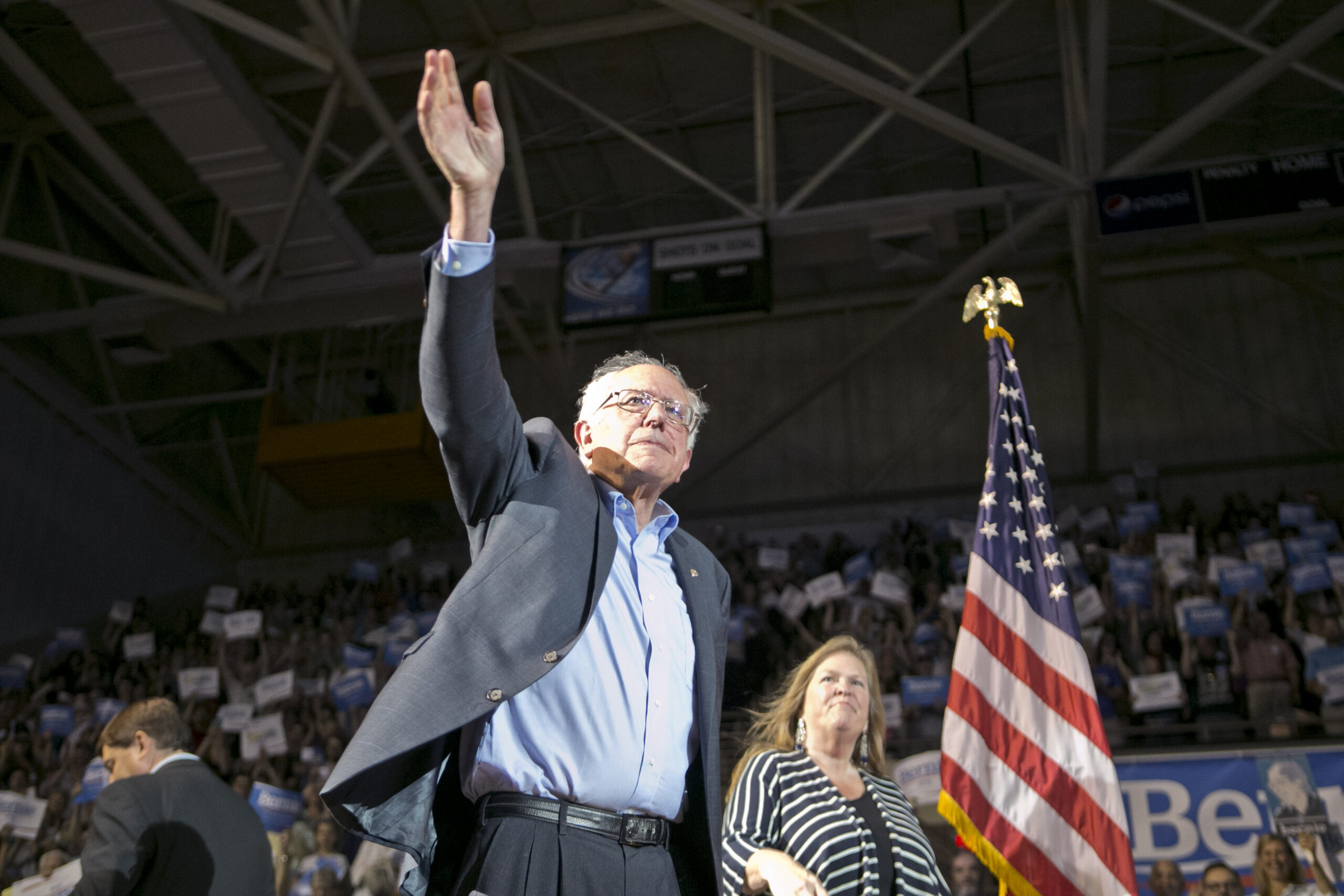 Sanders: ‘Very easy to raise the flag,’ hard to support veterans benefits