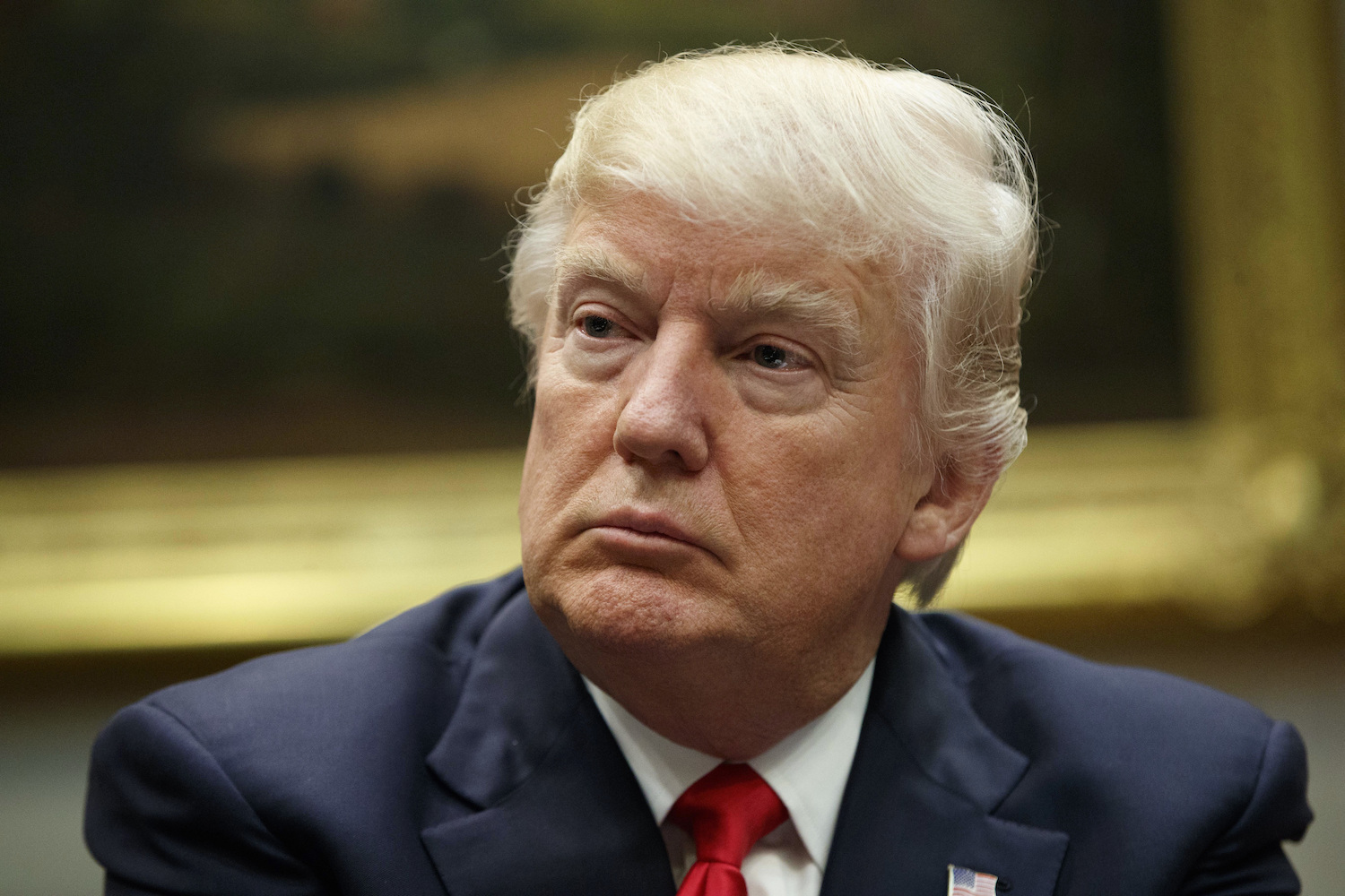 No US president should bow or scrape