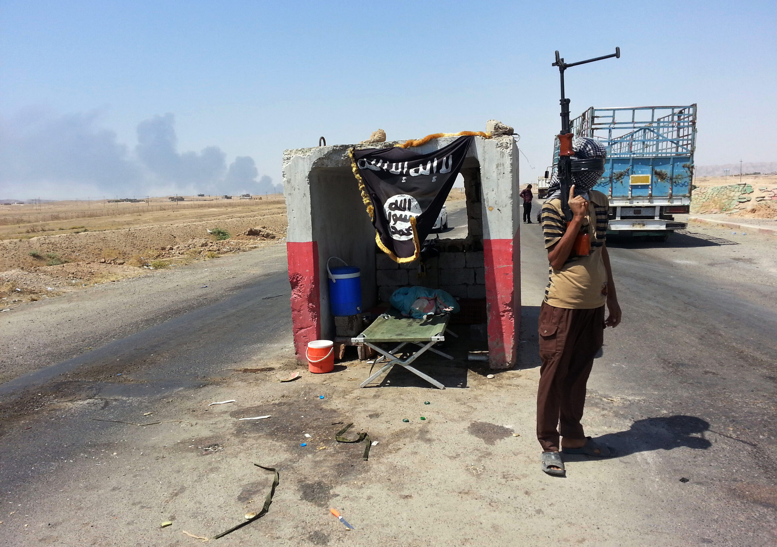 Jihadi group captures Syrian border town