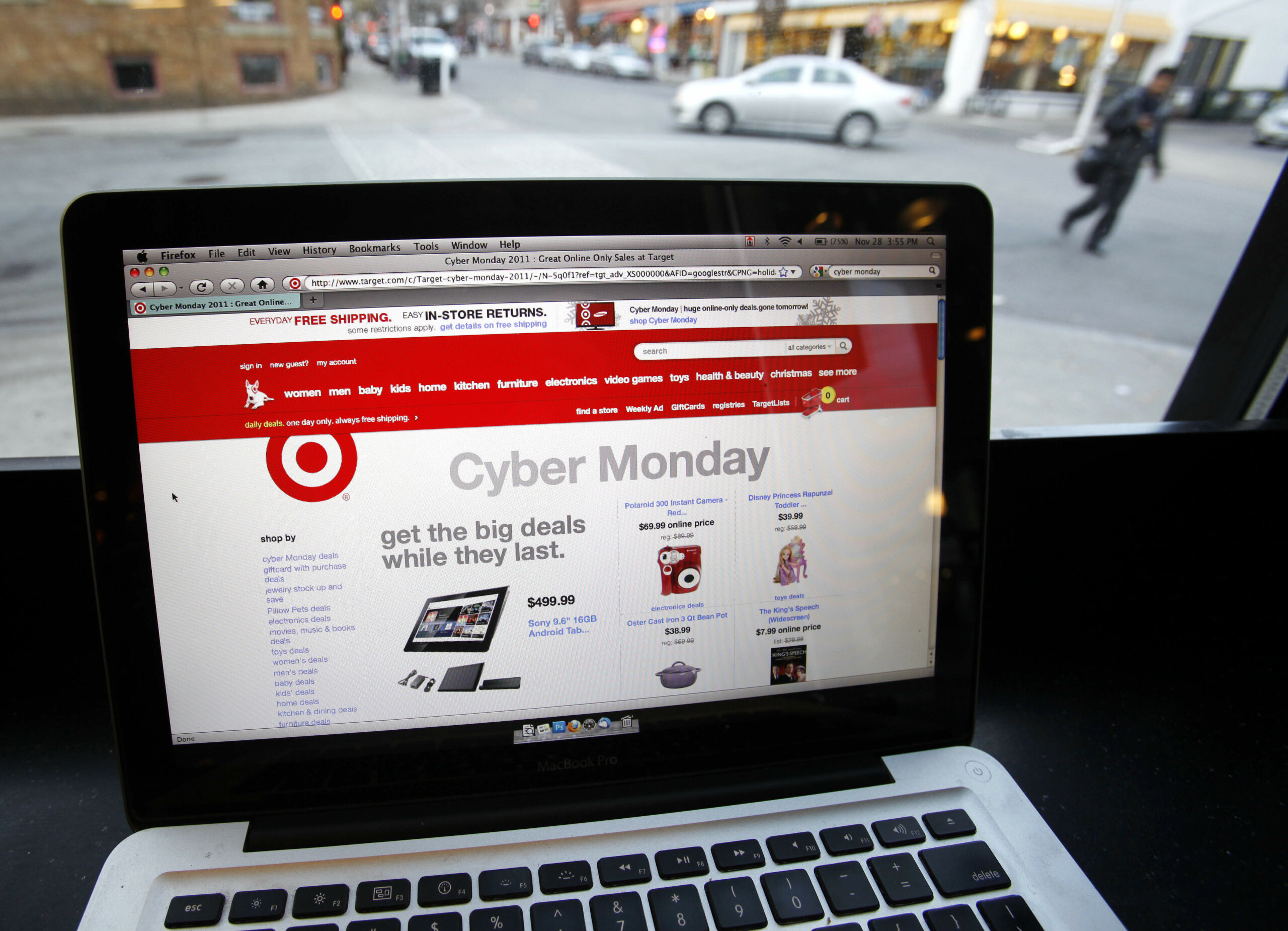 AP-GfK poll: Breaches not changing people’s habits