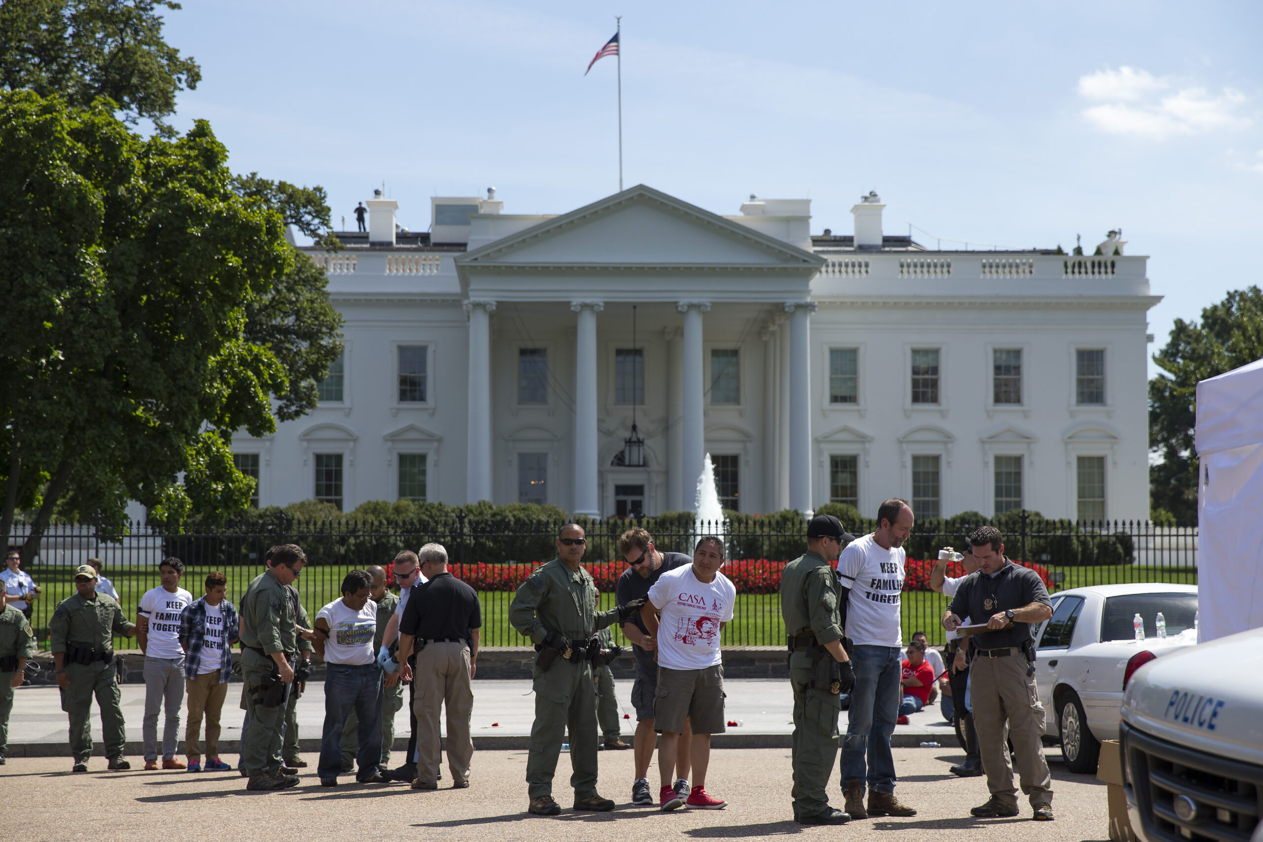 Obama sets no timeline for action on immigration