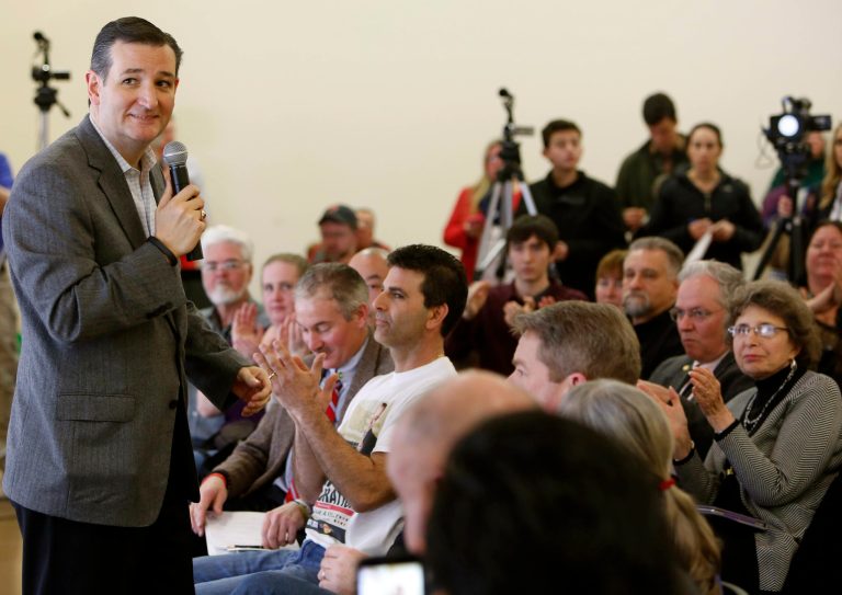 U.S. Sen. Ted Cruz, R-Texas, a tea party favorite and possible presidential candidate in 2016, gets the word that his speaking time is up during a visit to the Strafford County Republican Committee Chili and Chat on Sunday, March 15, 2015, in Barrington, N.H. (AP Photo/Jim Cole)