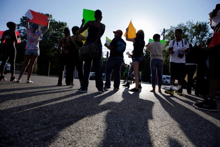 Federal prosecutions not easy in police shootings