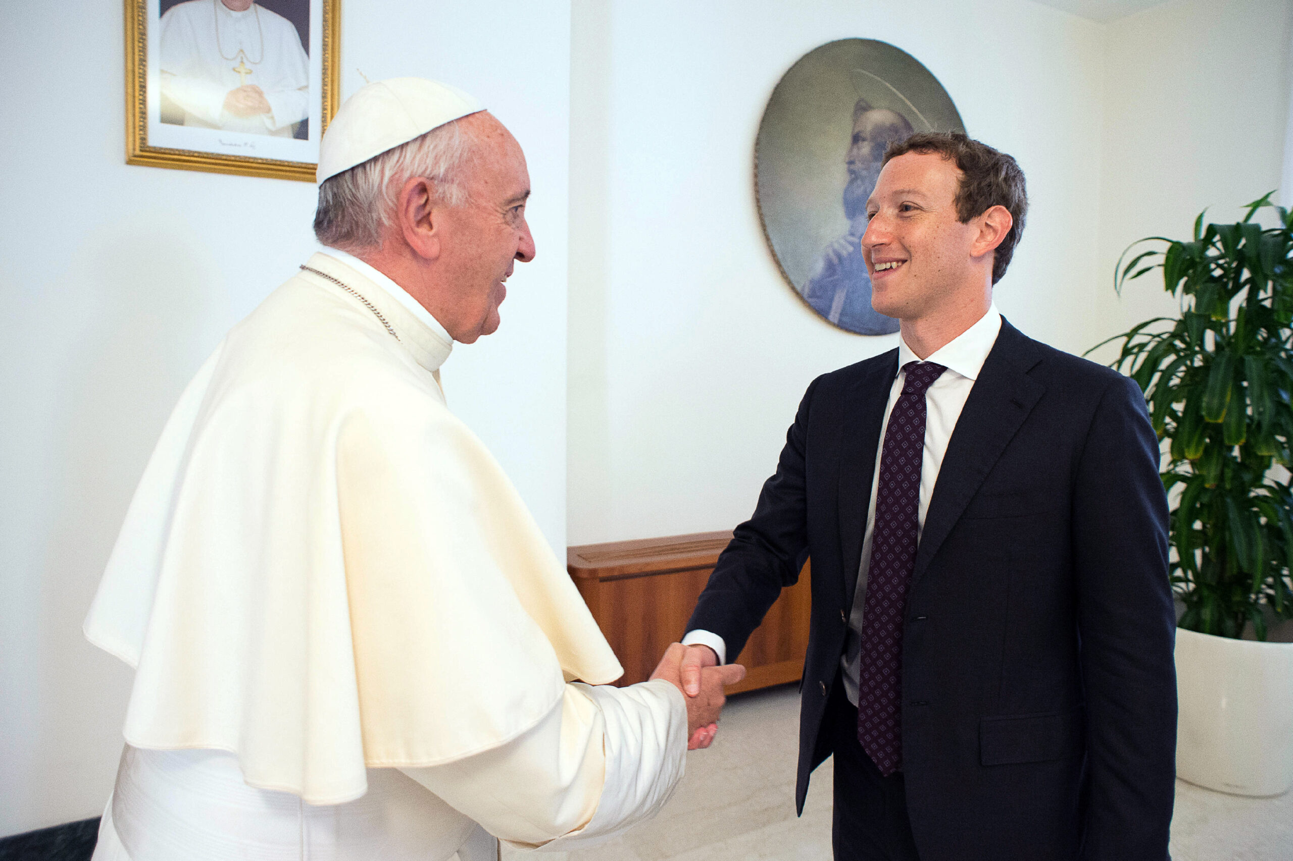 Facebook CEO gives the pope a drone