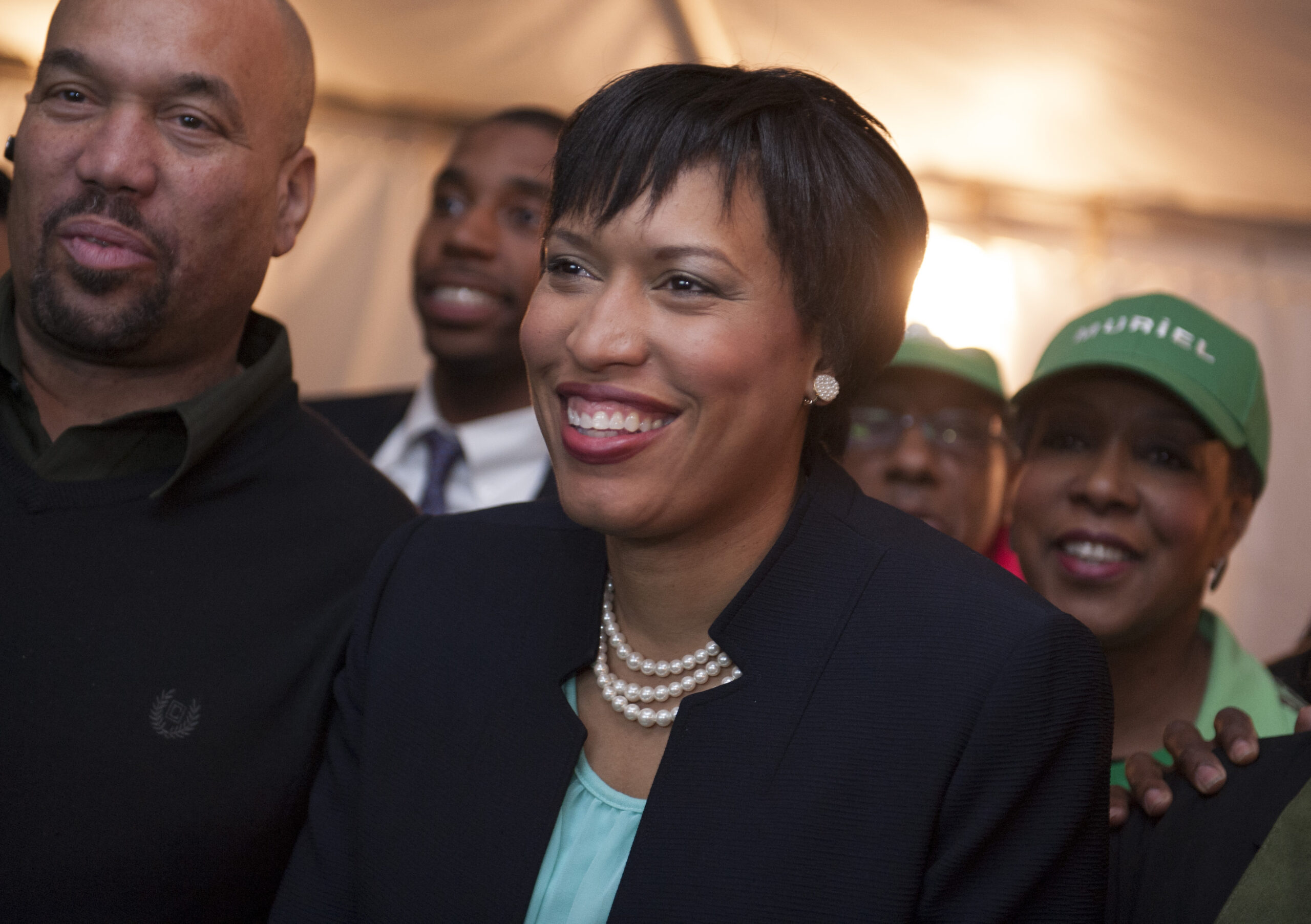 Scandal-weary voters boot DC mayor from office