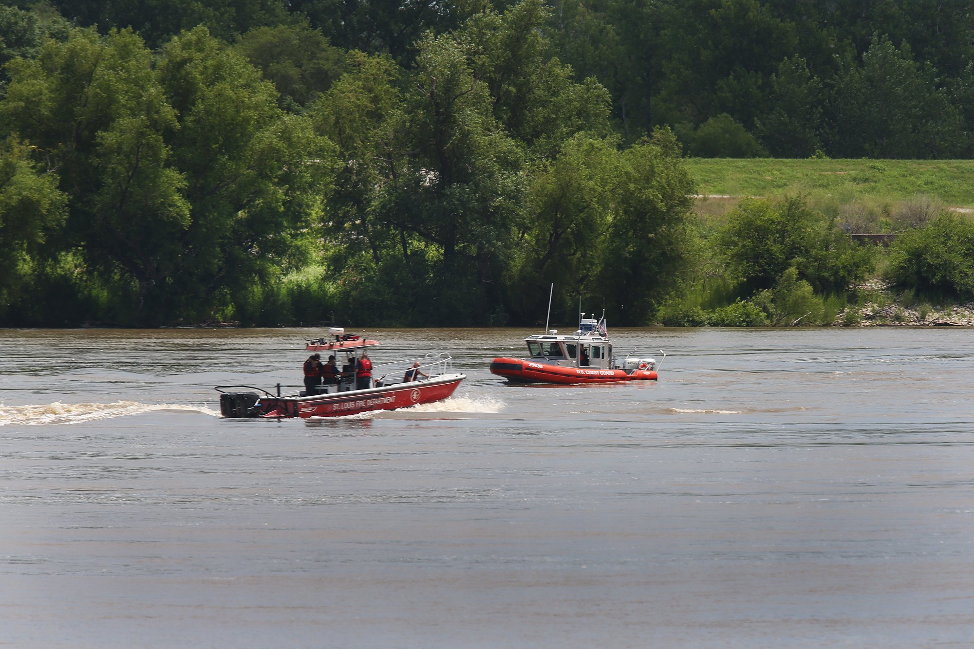 Coast Guard: Towboat sank with 10,000 gallons fuel