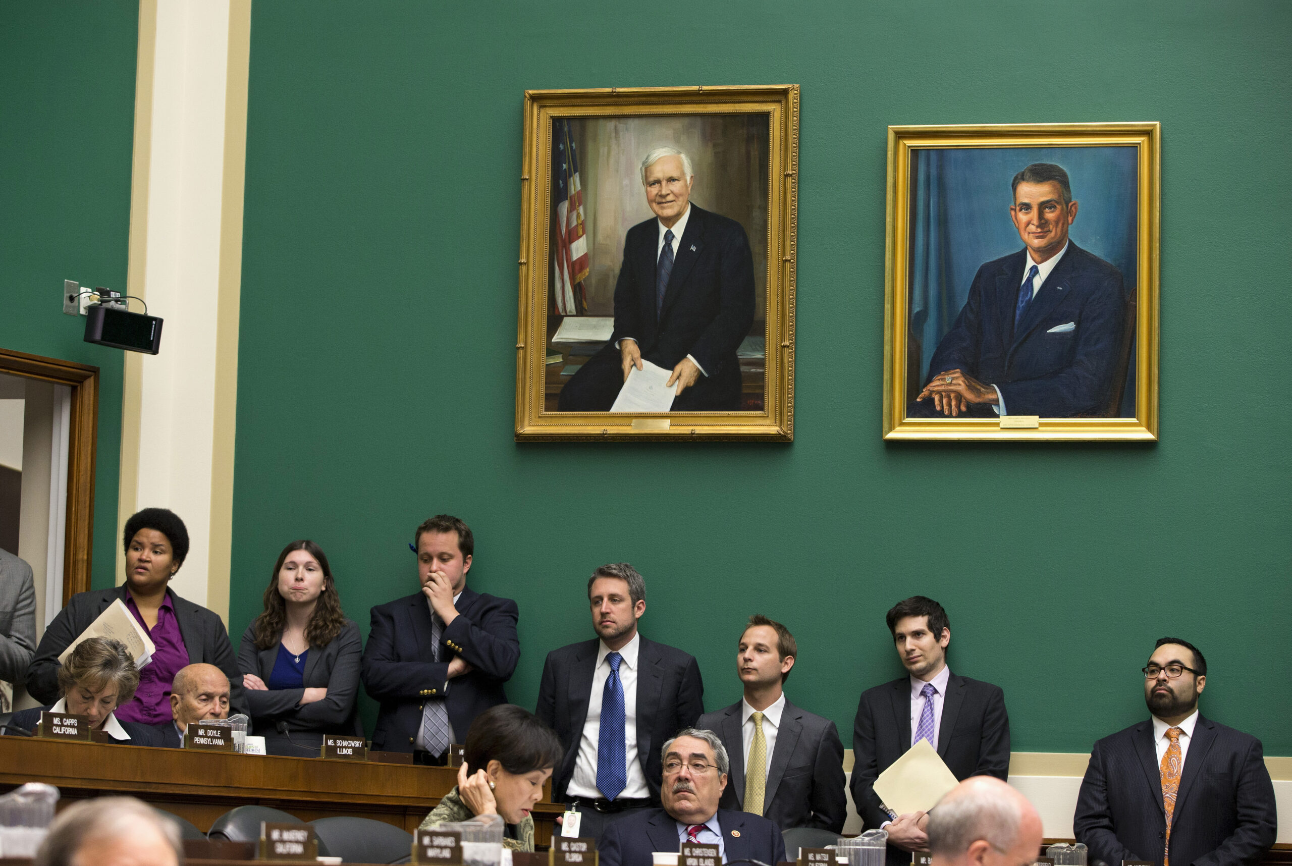 Report: Men paid more than women on Capitol Hill staffs