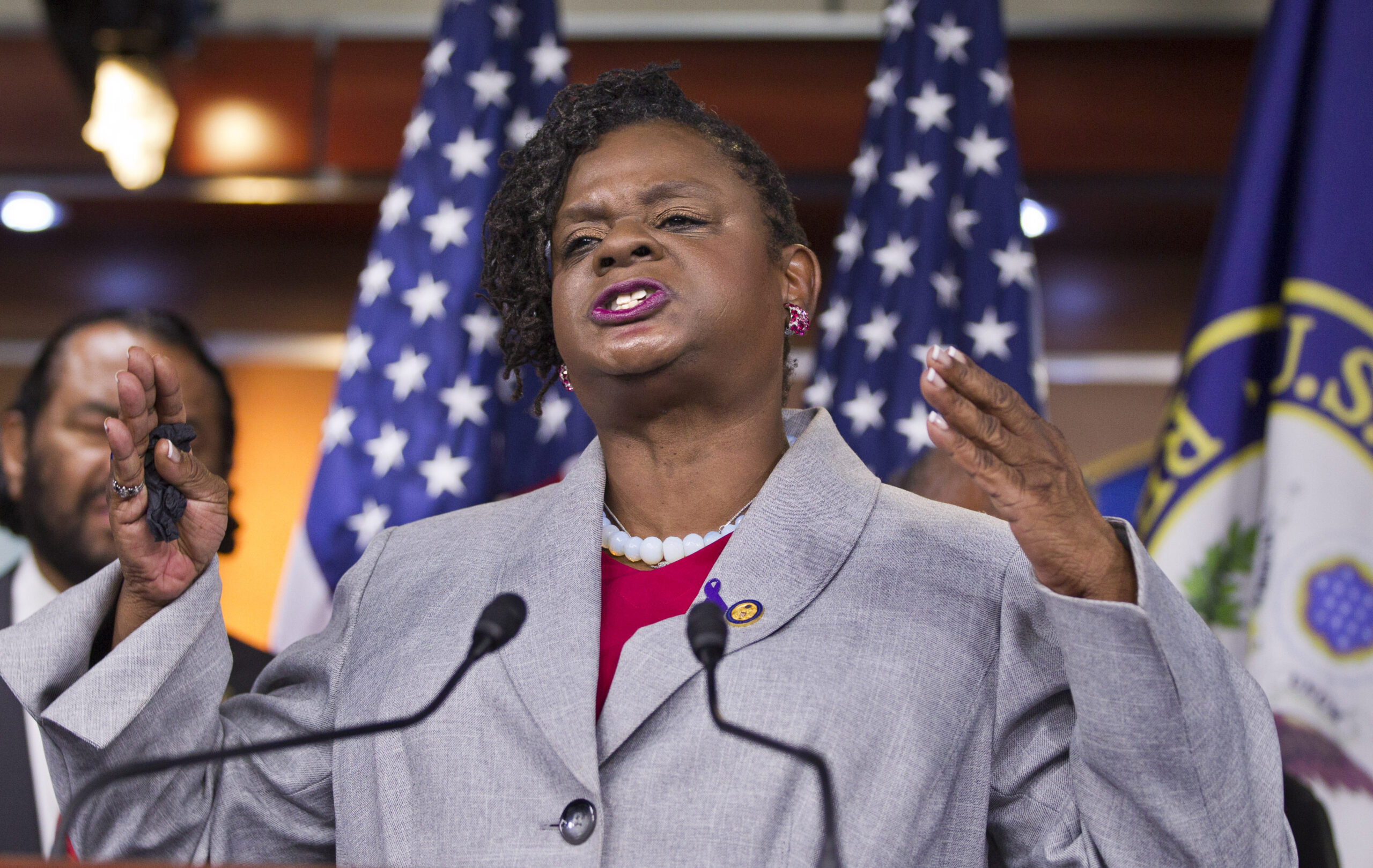 Congresswoman: Proposed travel ban with West Africa ‘impractical’
