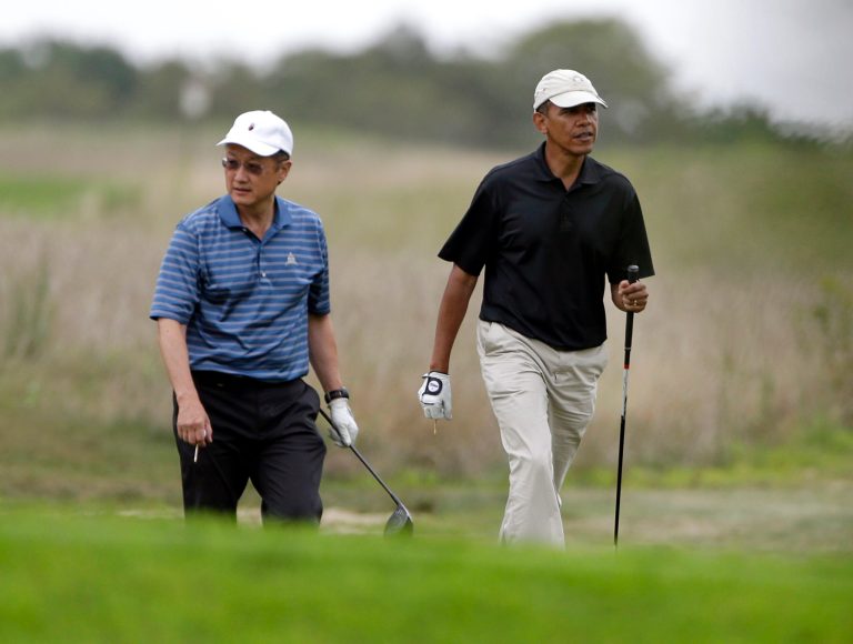 Obama searches for post-vacation boost