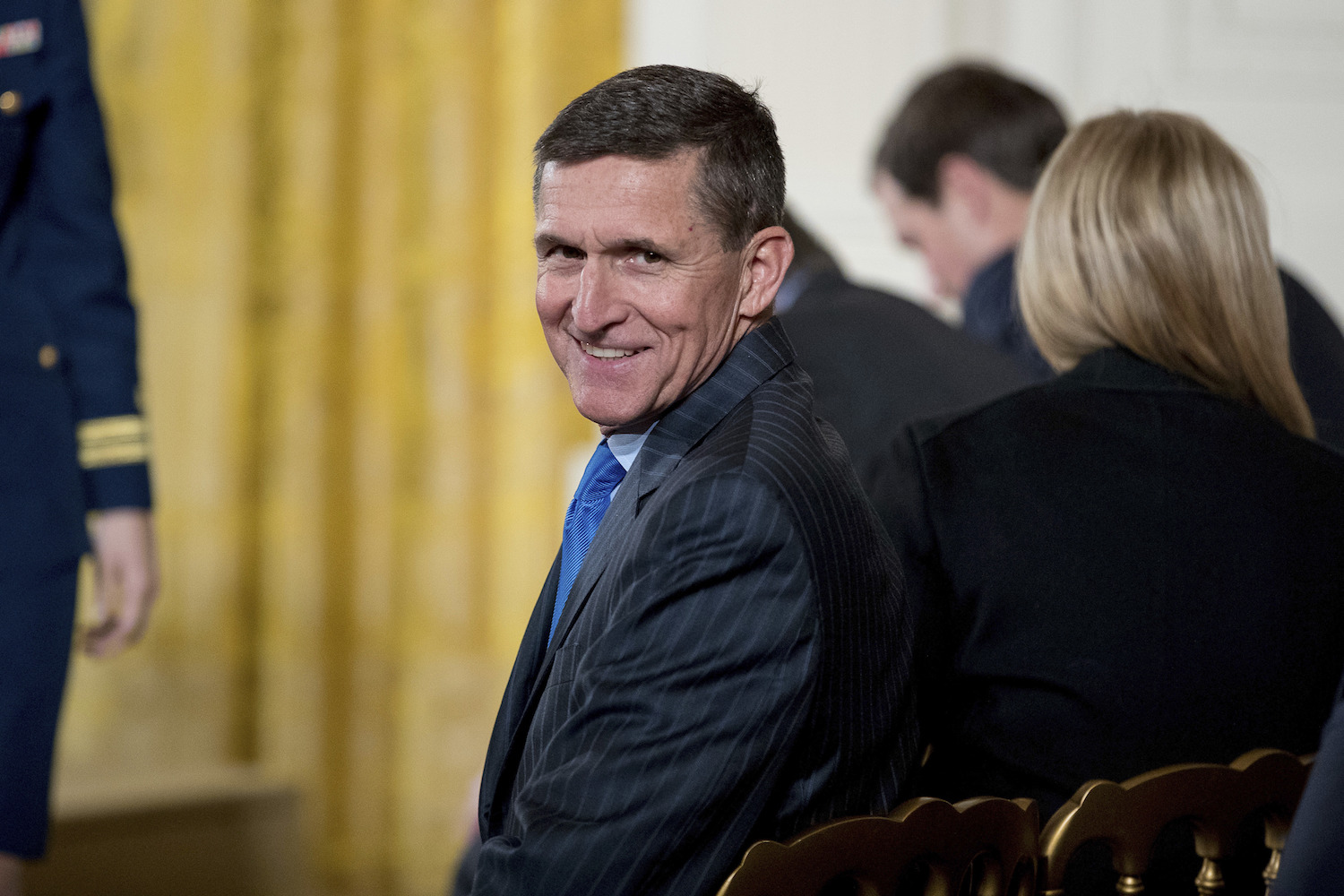 Mike Flynn restores his Twitter account