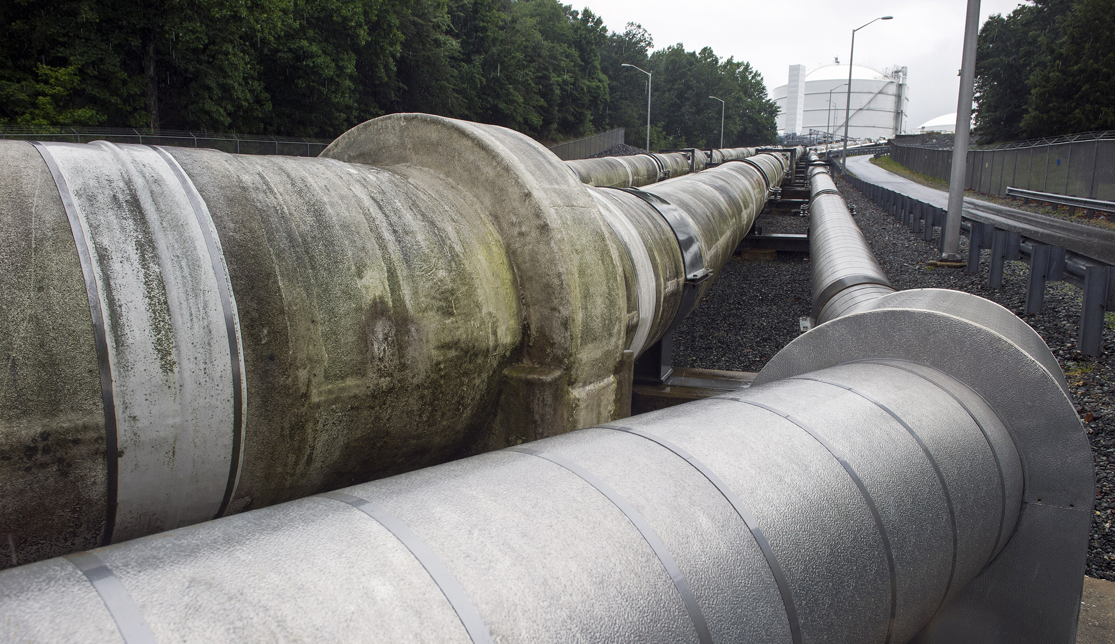 Trump looks to boost natural gas exports to India