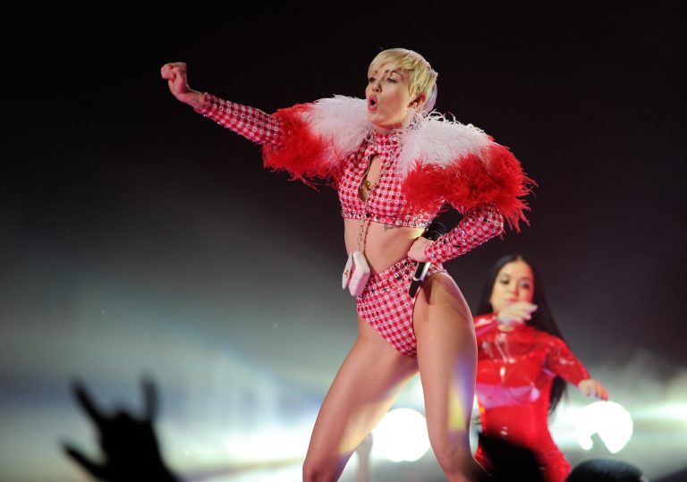 Dominican Republic bans Miley Cyrus concert