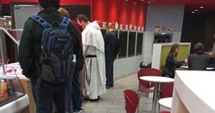 College students in Bloomington reported seeing a 