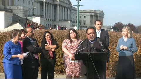 VIDEO: Democrats call on Obama to expand deferred action program
