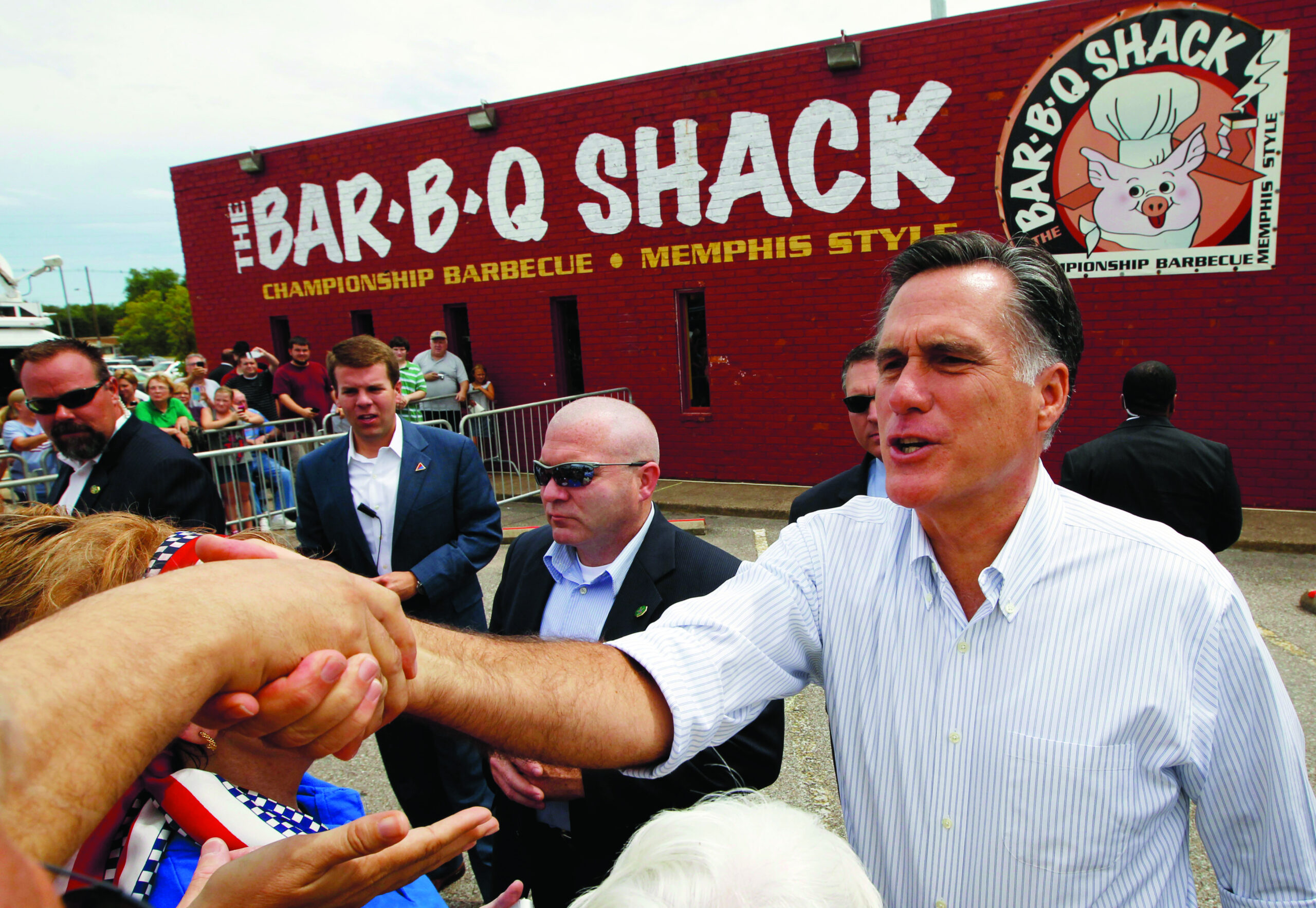 Romney attacks Obama in Indiana