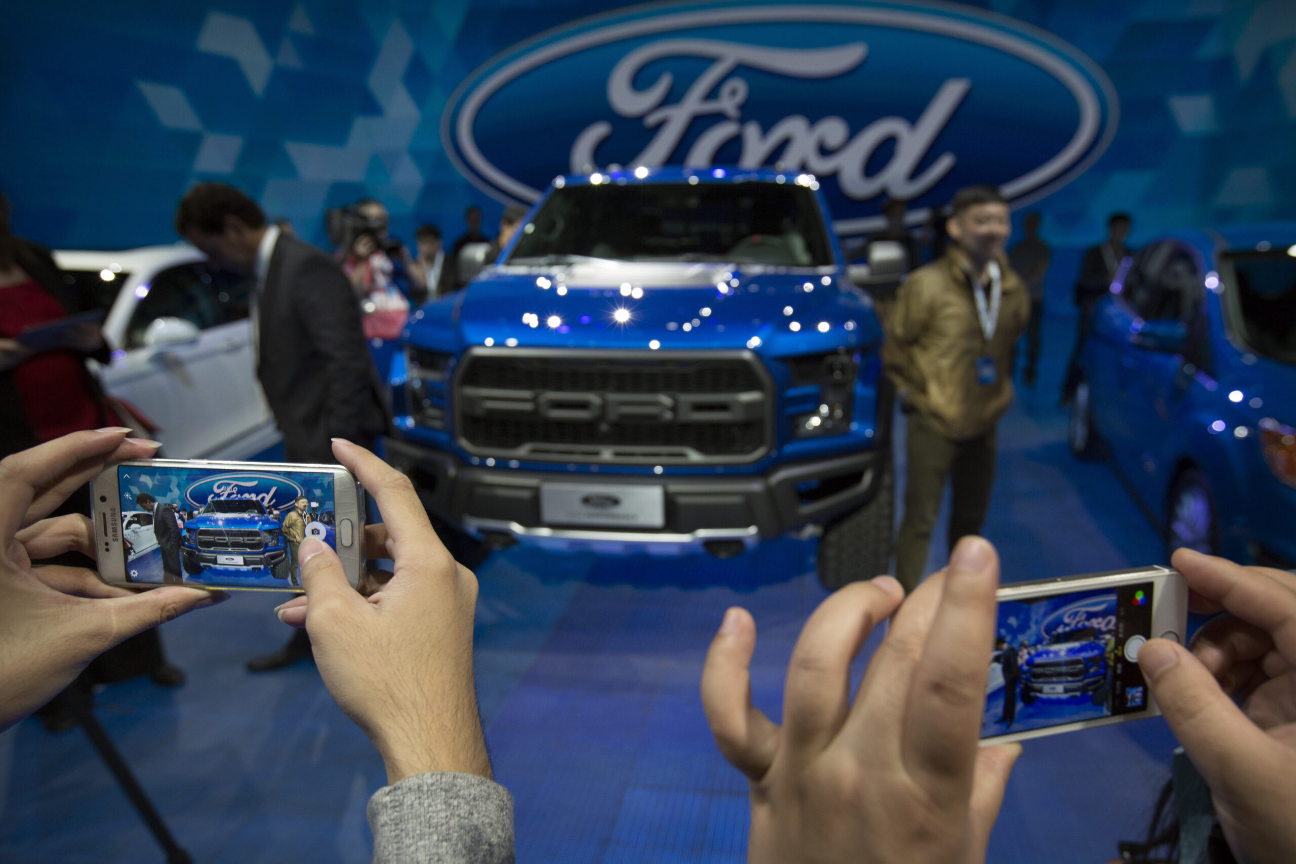 Trump claims Ford isn’t moving Ky. plant to Mexico