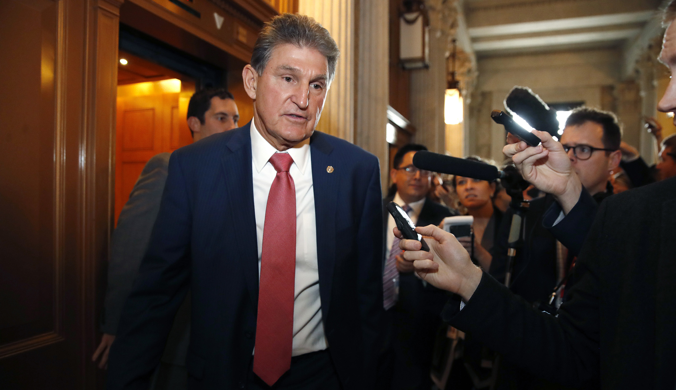 Joe Manchin: ‘My gut tells me’ Trump wants a DACA deal
