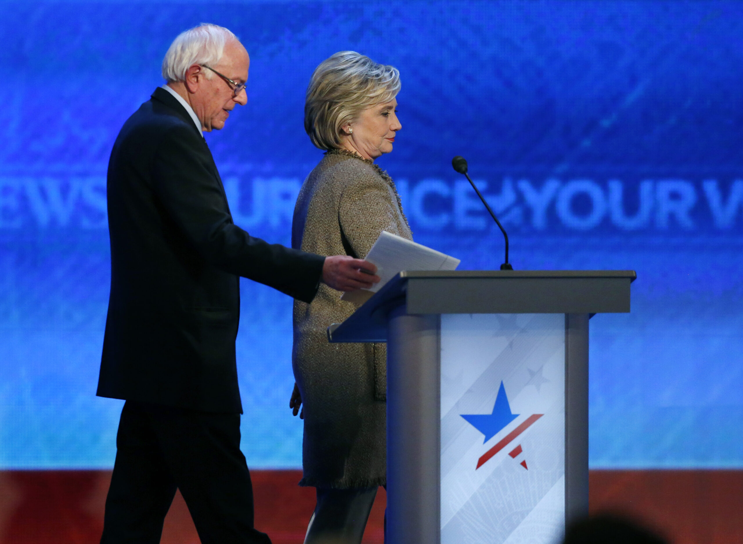 Sanders urges Clinton to push for DNC investigation