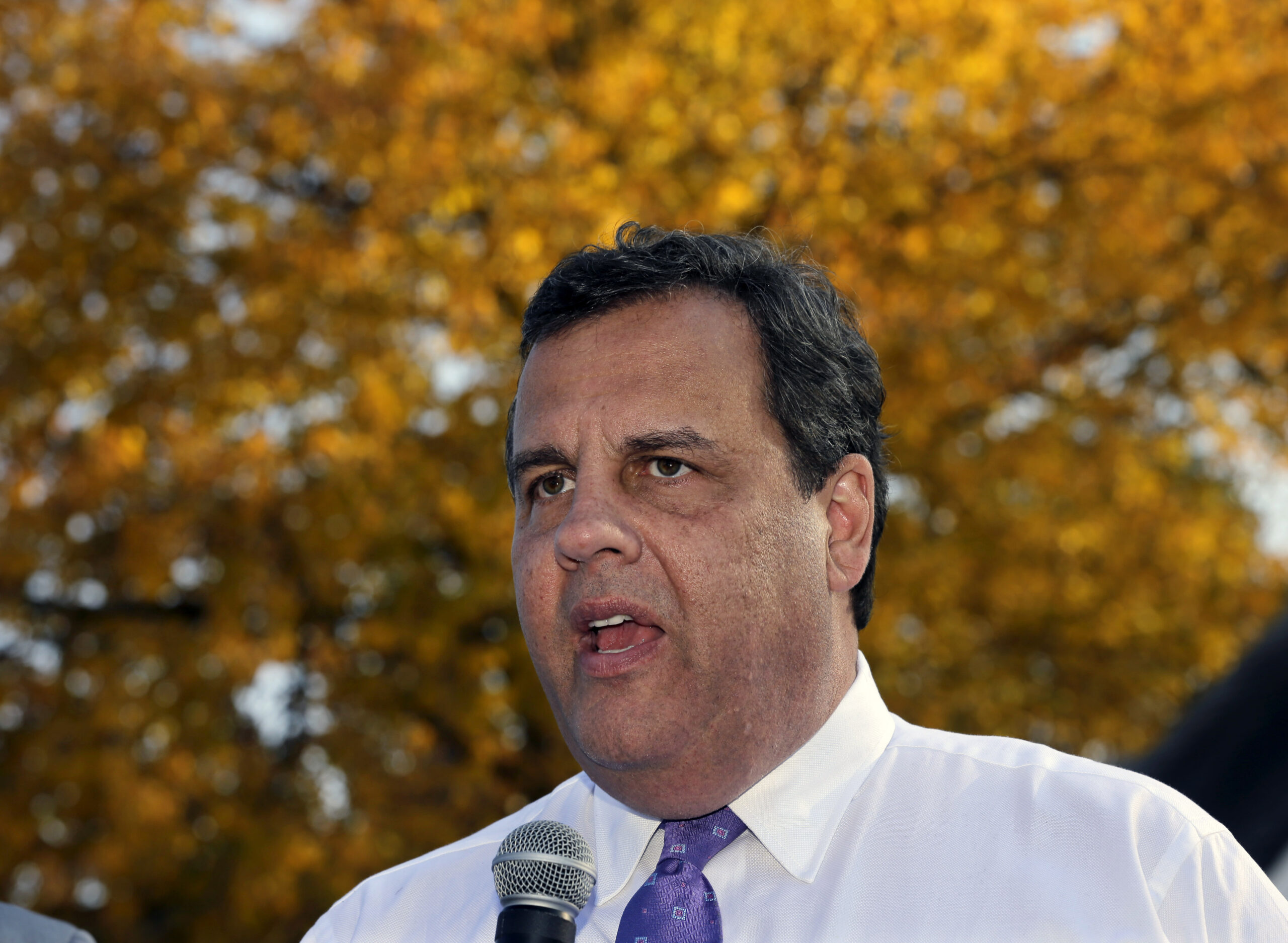 Mitt Romney: ‘They don’t come better than Chris Christie’