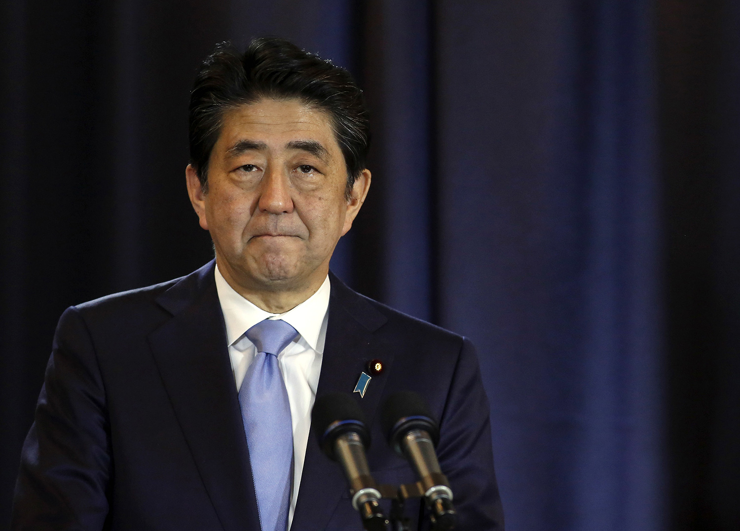 Japanese leader will visit Pearl Harbor