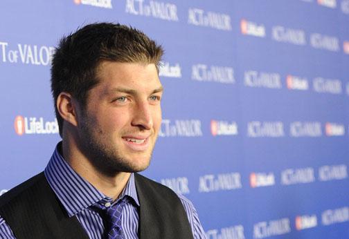 Dinner date for Taylor Swift, Tim Tebow